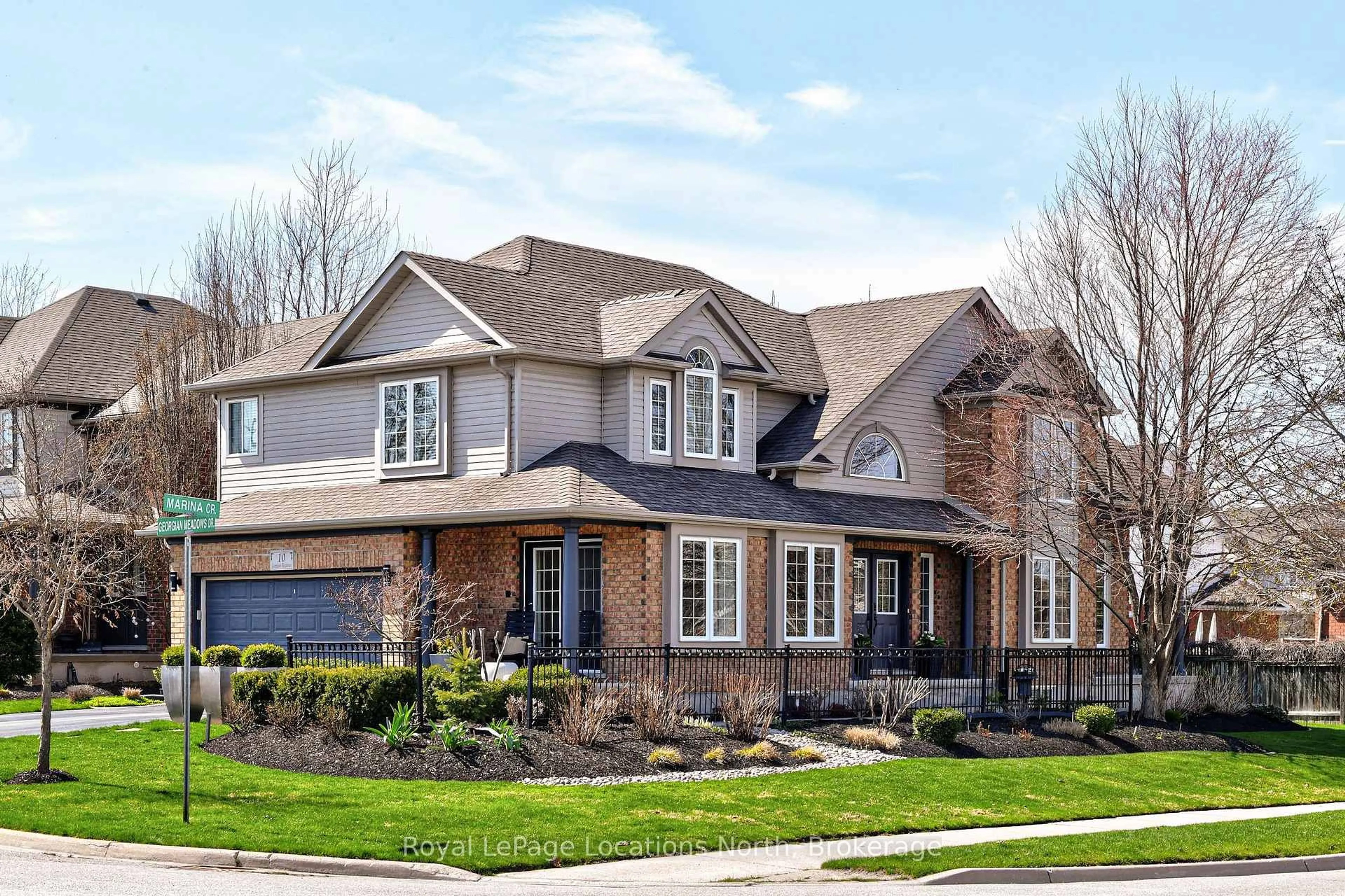 Home with brick exterior material, street for 10 Georgian Meadows Dr, Collingwood Ontario L9Y 5N3
