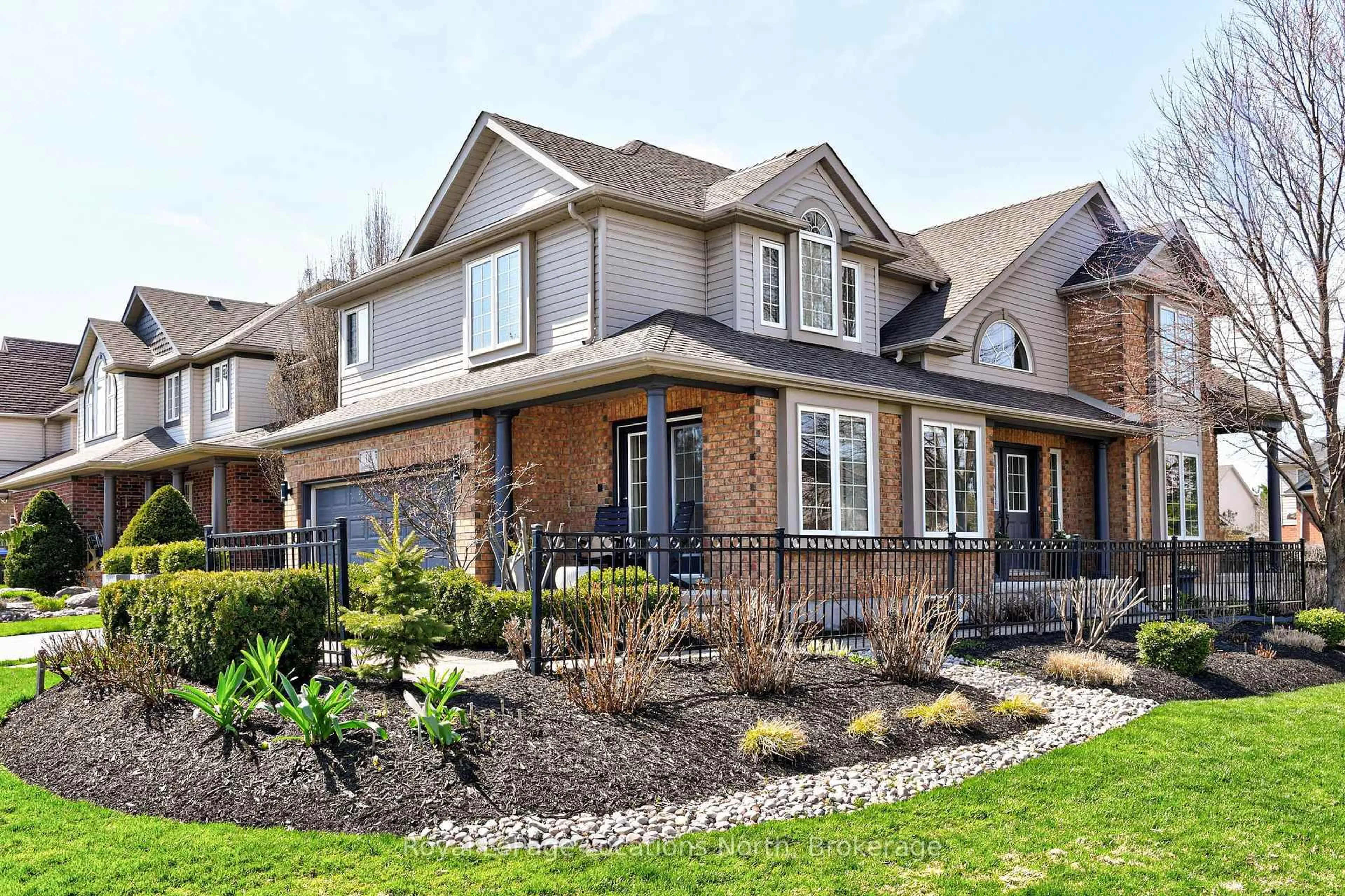 Home with brick exterior material, street for 10 Georgian Meadows Dr, Collingwood Ontario L9Y 5N3
