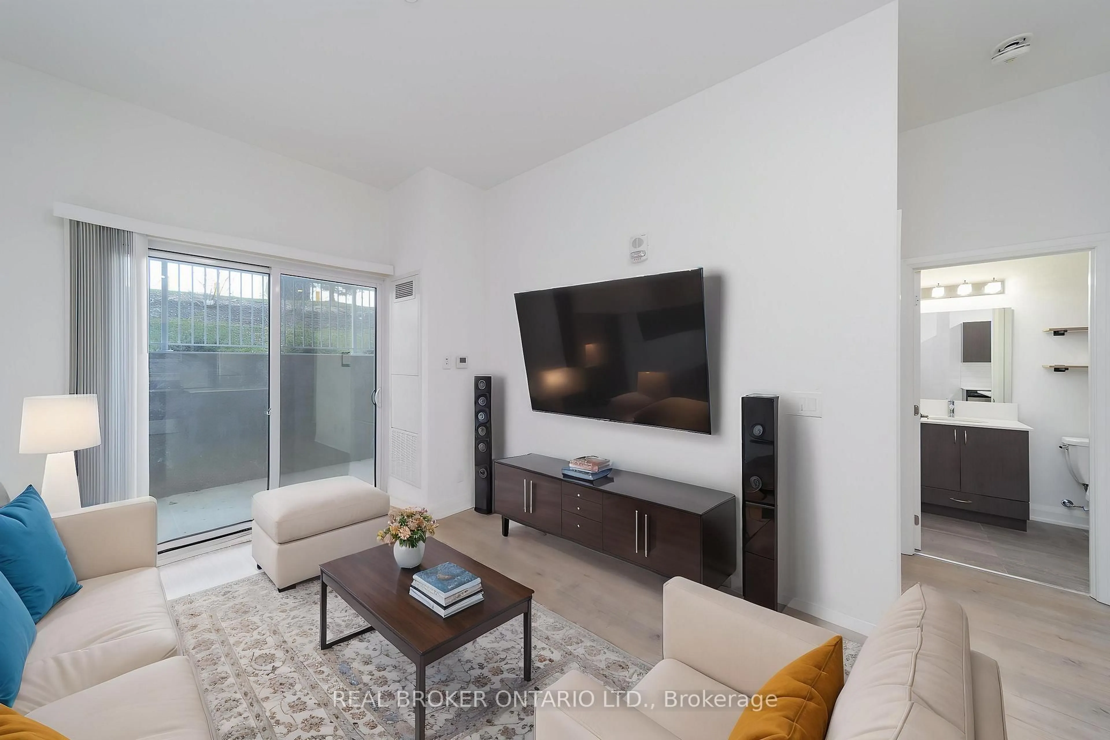 Living room with furniture, unknown for 58 Lakeside Terr #108, Barrie Ontario L4M 0L5
