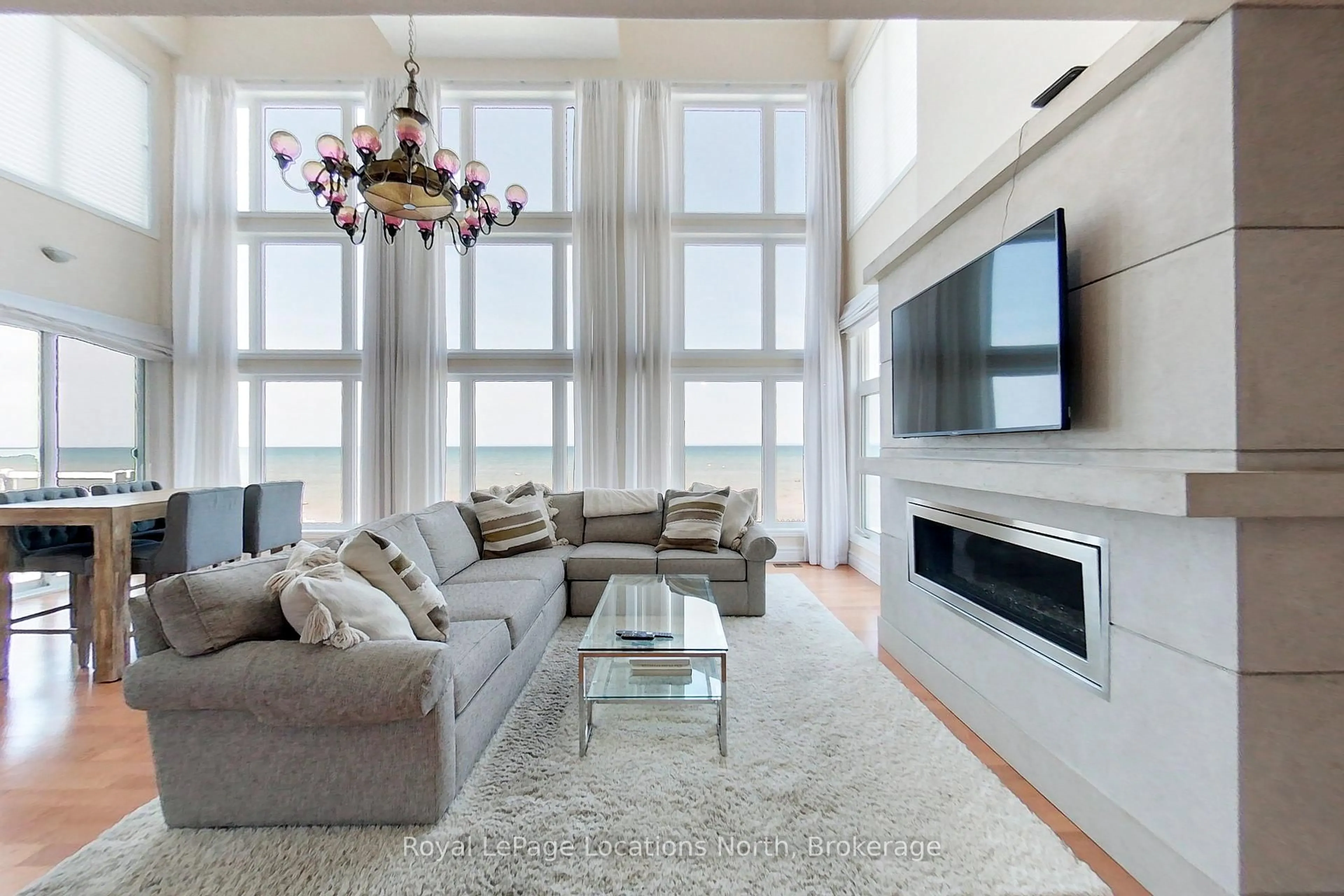 Living room with furniture, unknown for 61 Waterview Rd, Wasaga Beach Ontario L9Z 0E9