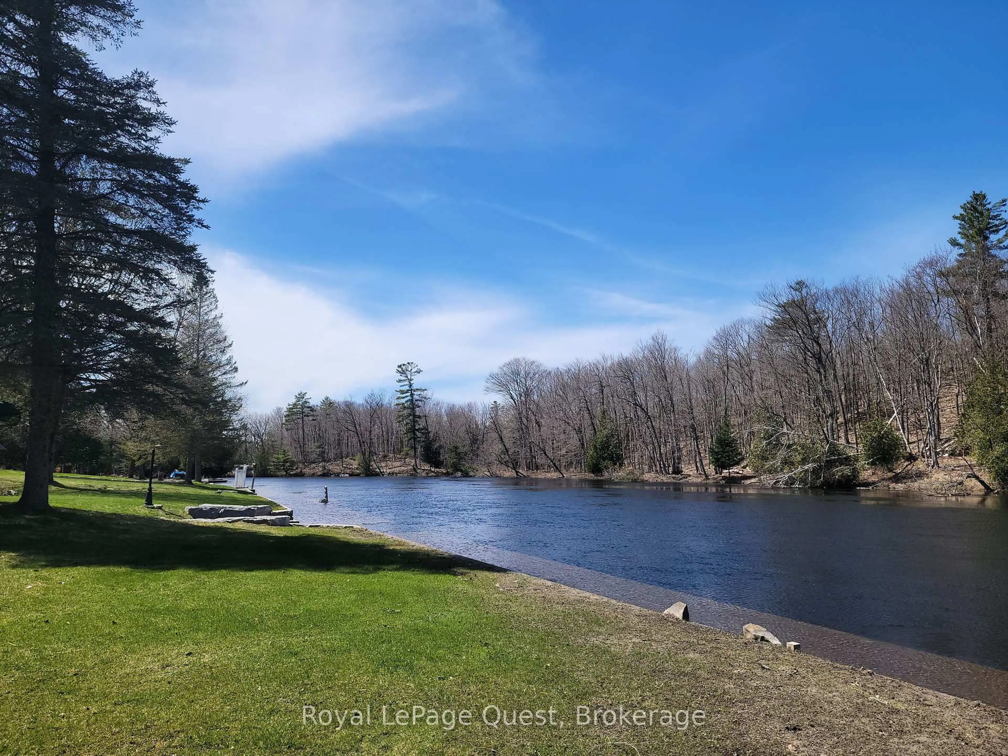 A pic from outside/outdoor area/front of a property/back of a property/a pic from drone, water/lake/river/ocean view for 3012 Moynes Rd, Severn Ontario L0K 2B0