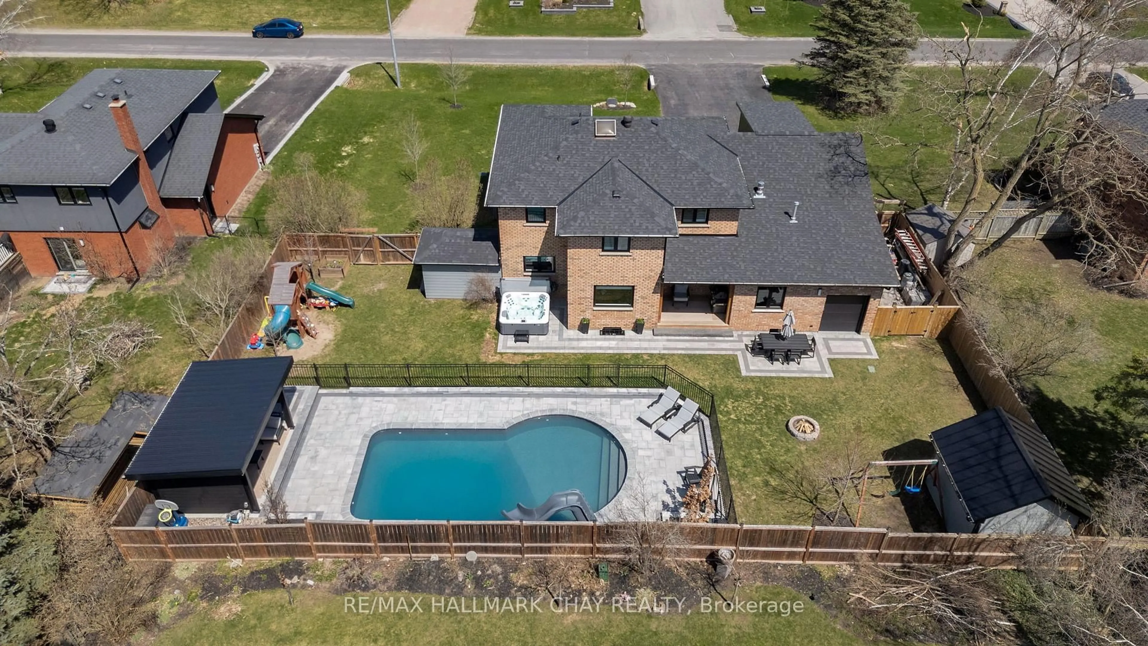 A pic from outside/outdoor area/front of a property/back of a property/a pic from drone, street for 5 Lilac Lane, Springwater Ontario L0L 1X1