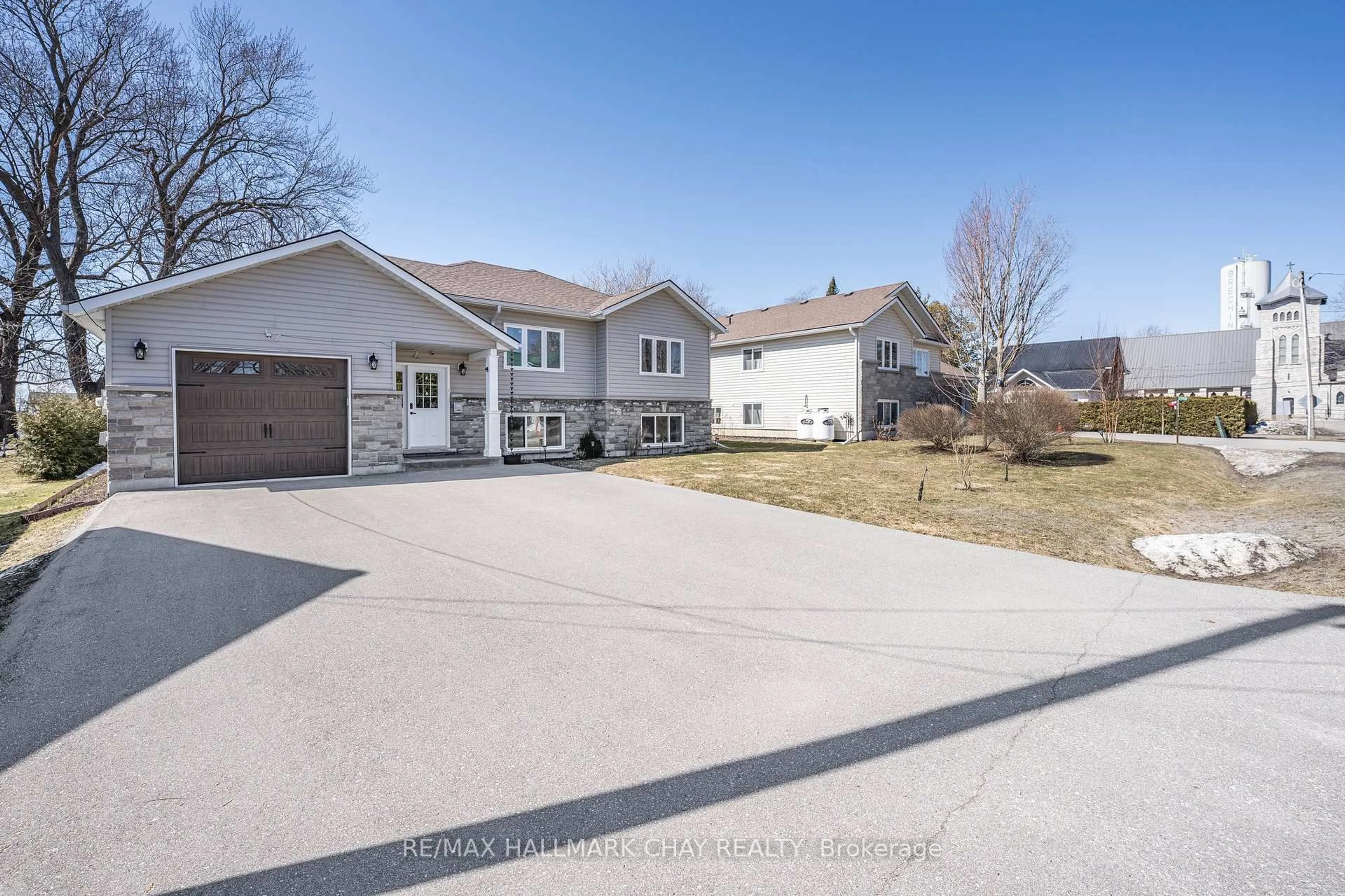 A pic from outside/outdoor area/front of a property/back of a property/a pic from drone, street for 2744 Church St, Ramara Ontario L0K 1B0