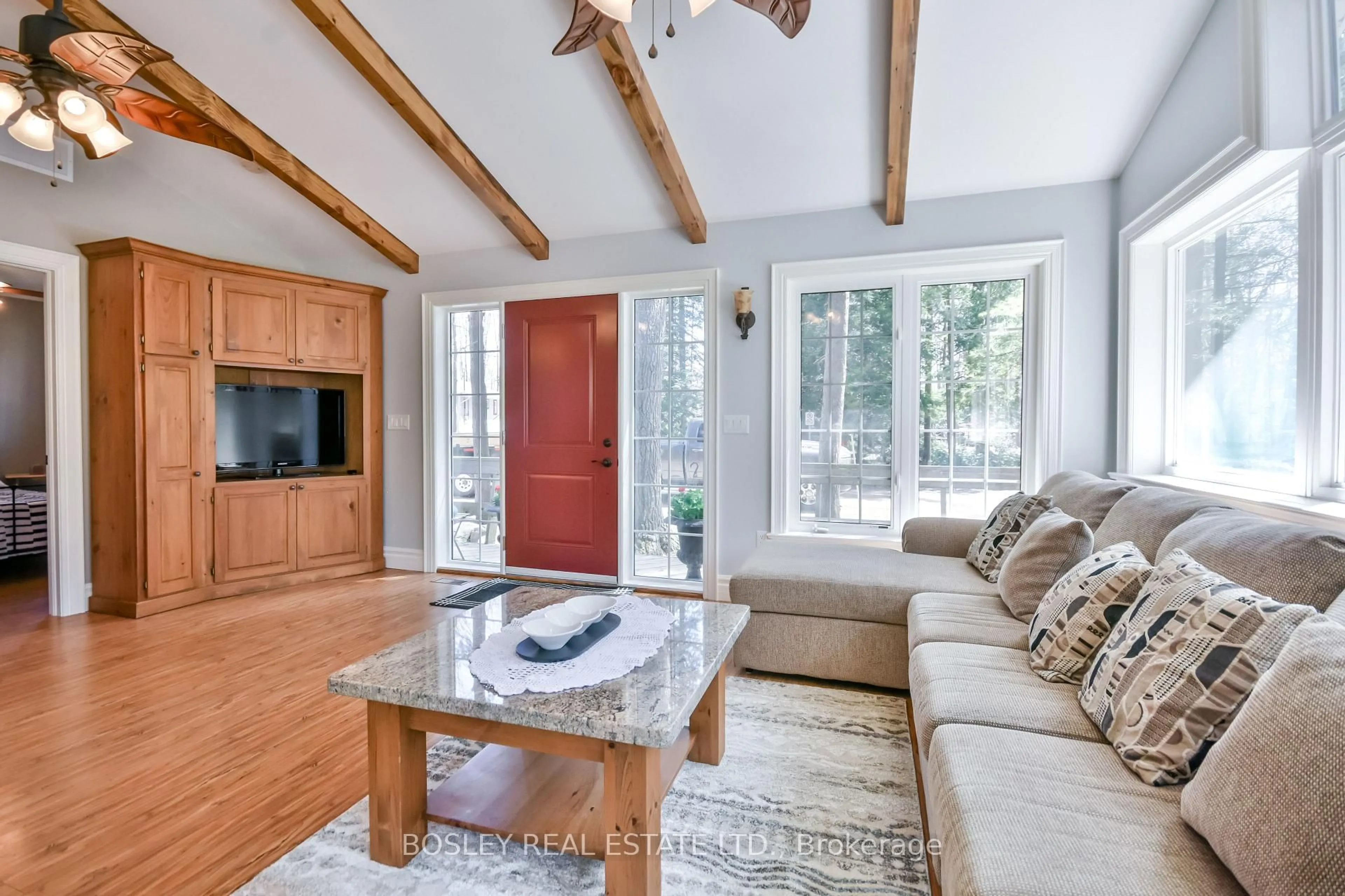 Living room with furniture, unknown for 12 Harras Ave, Tiny Ontario L0L 2J0