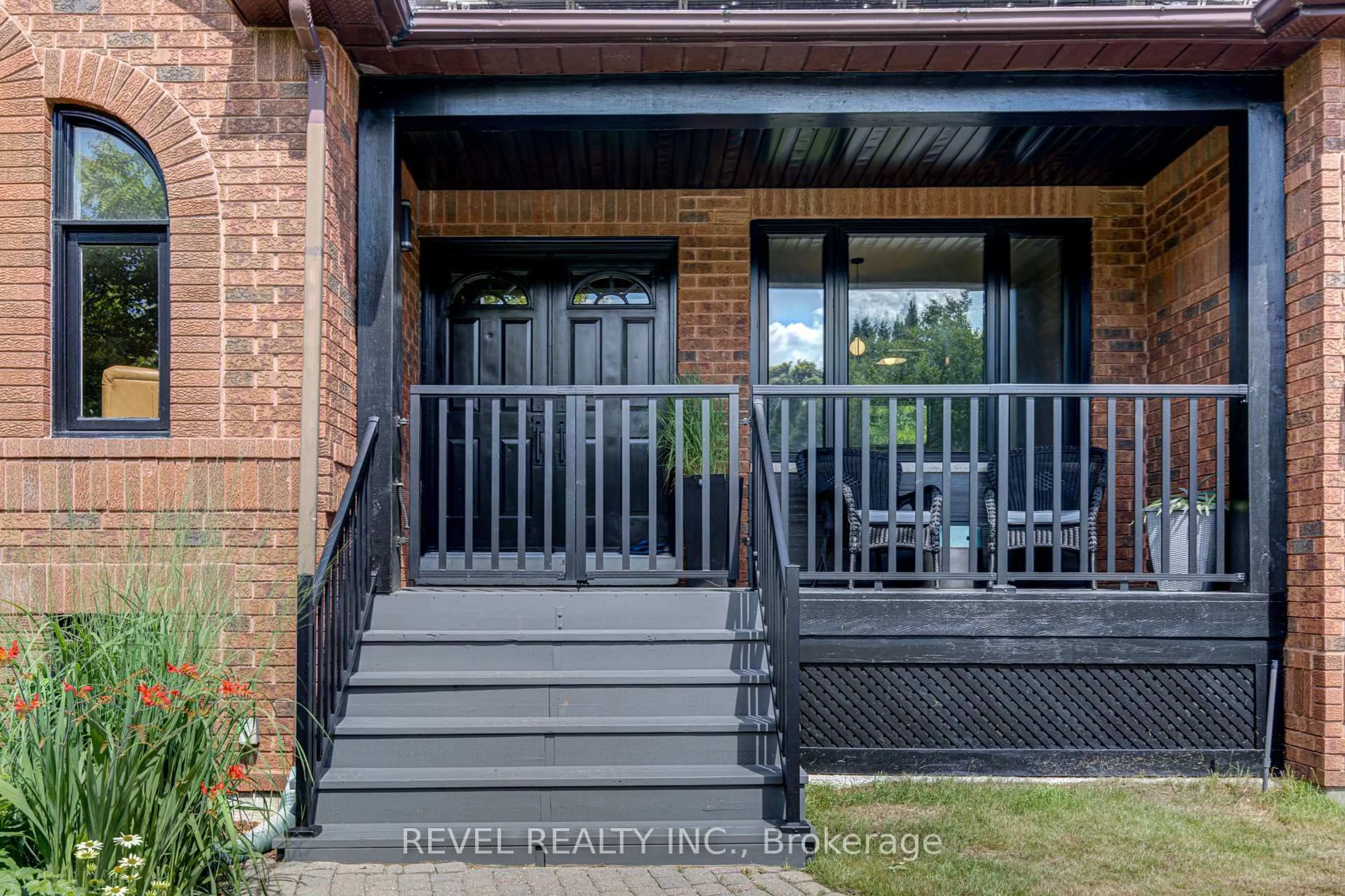 Unknown for 141 WASAGA SANDS Dr, Wasaga Beach Ontario L9Z 1H9