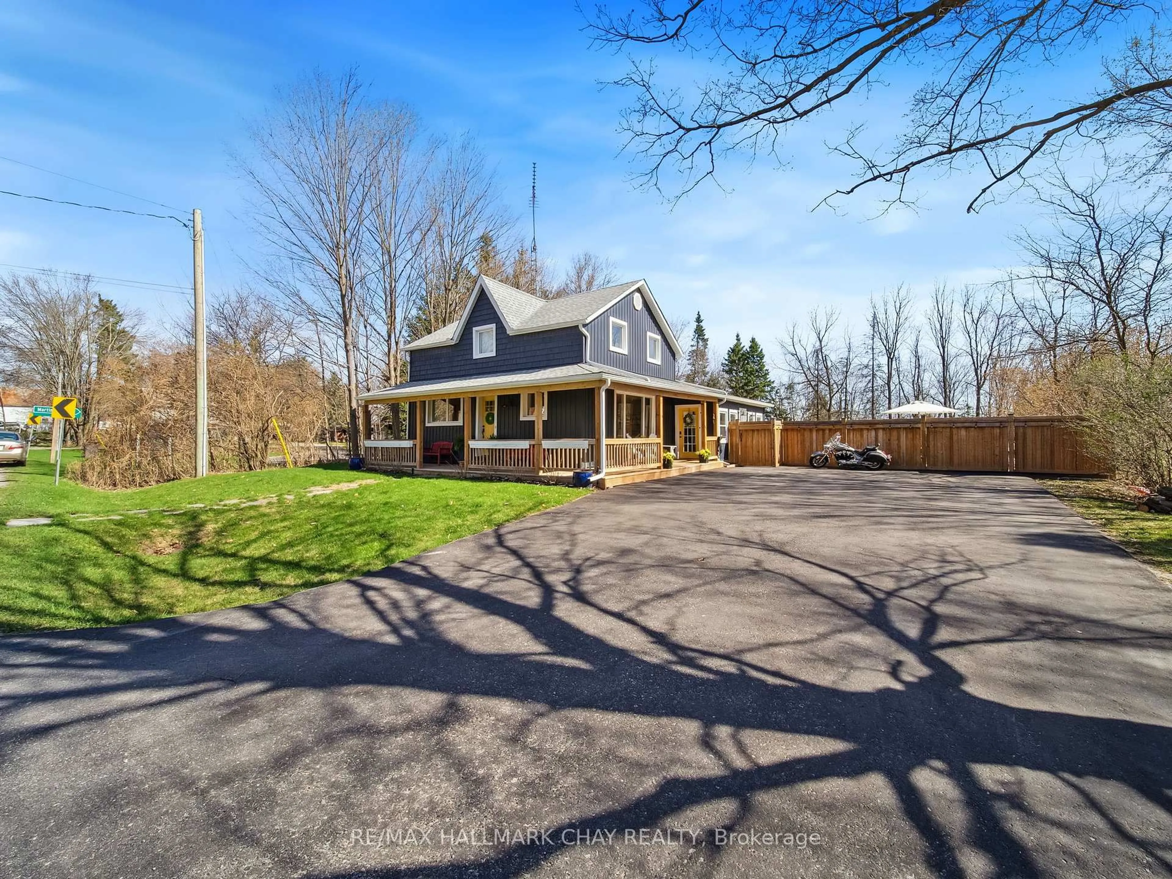 A pic from outside/outdoor area/front of a property/back of a property/a pic from drone, street for 4539 Penetanguishene Rd, Springwater Ontario L0L 1V0