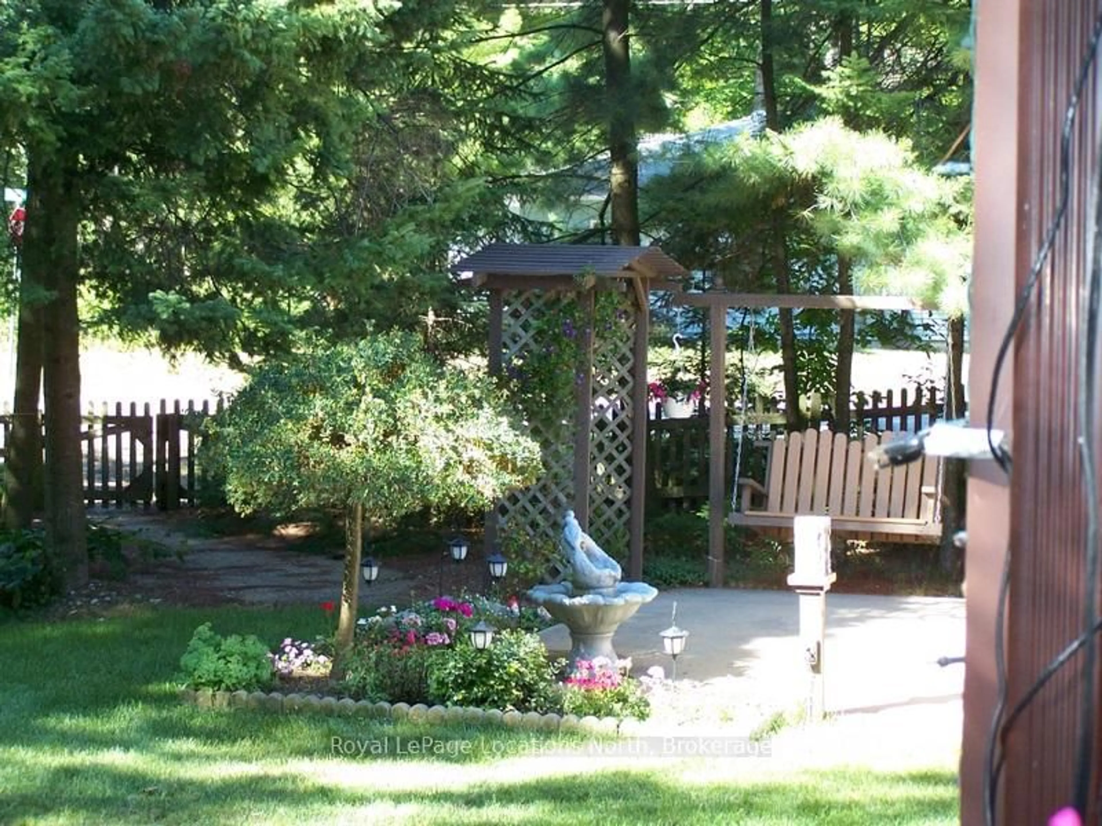 Patio, unknown for 8 Ronald Ave, Tiny Ontario L0L 1P1