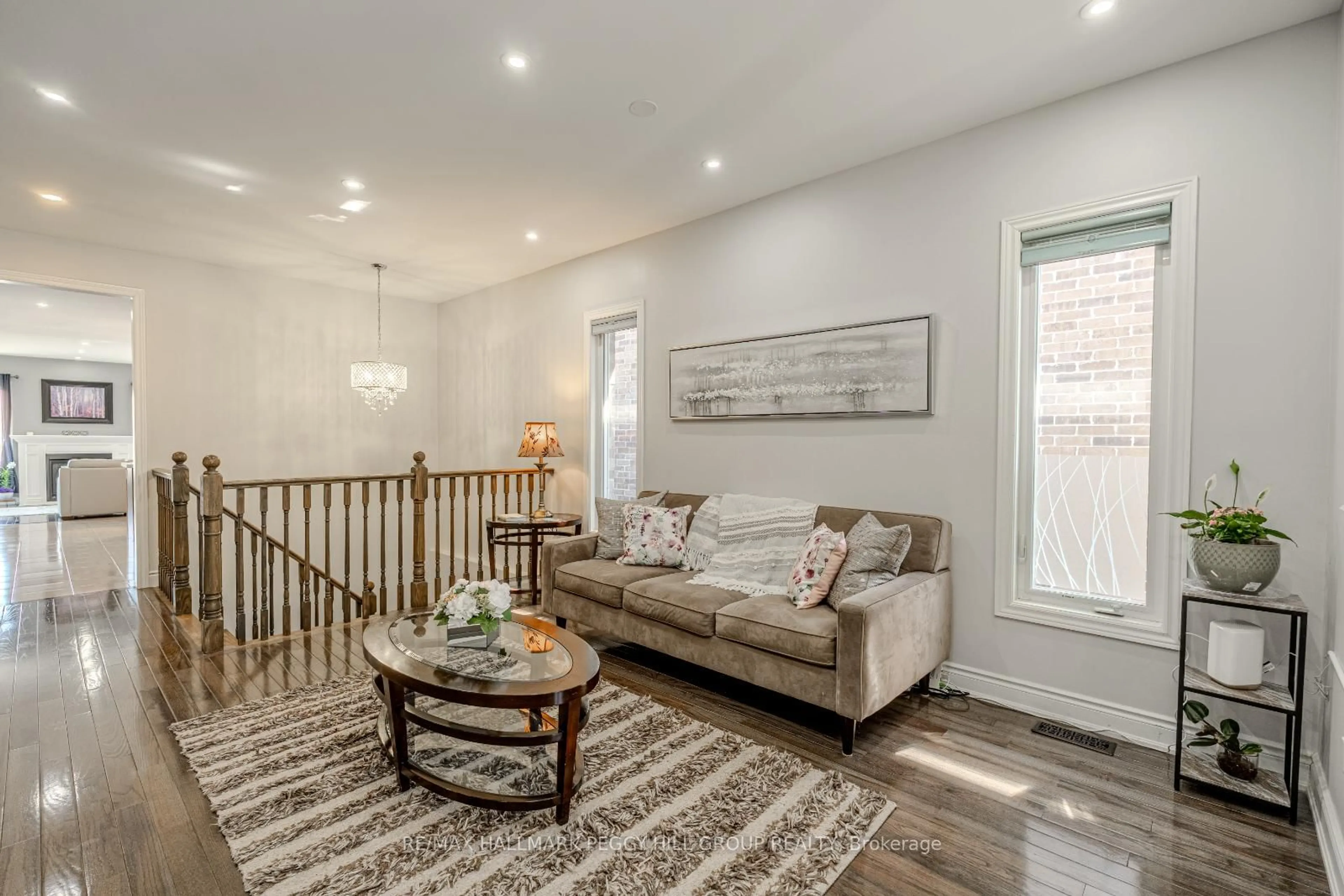 Living room with furniture, unknown for 3069 Monarch Dr, Orillia Ontario L3V 8K3