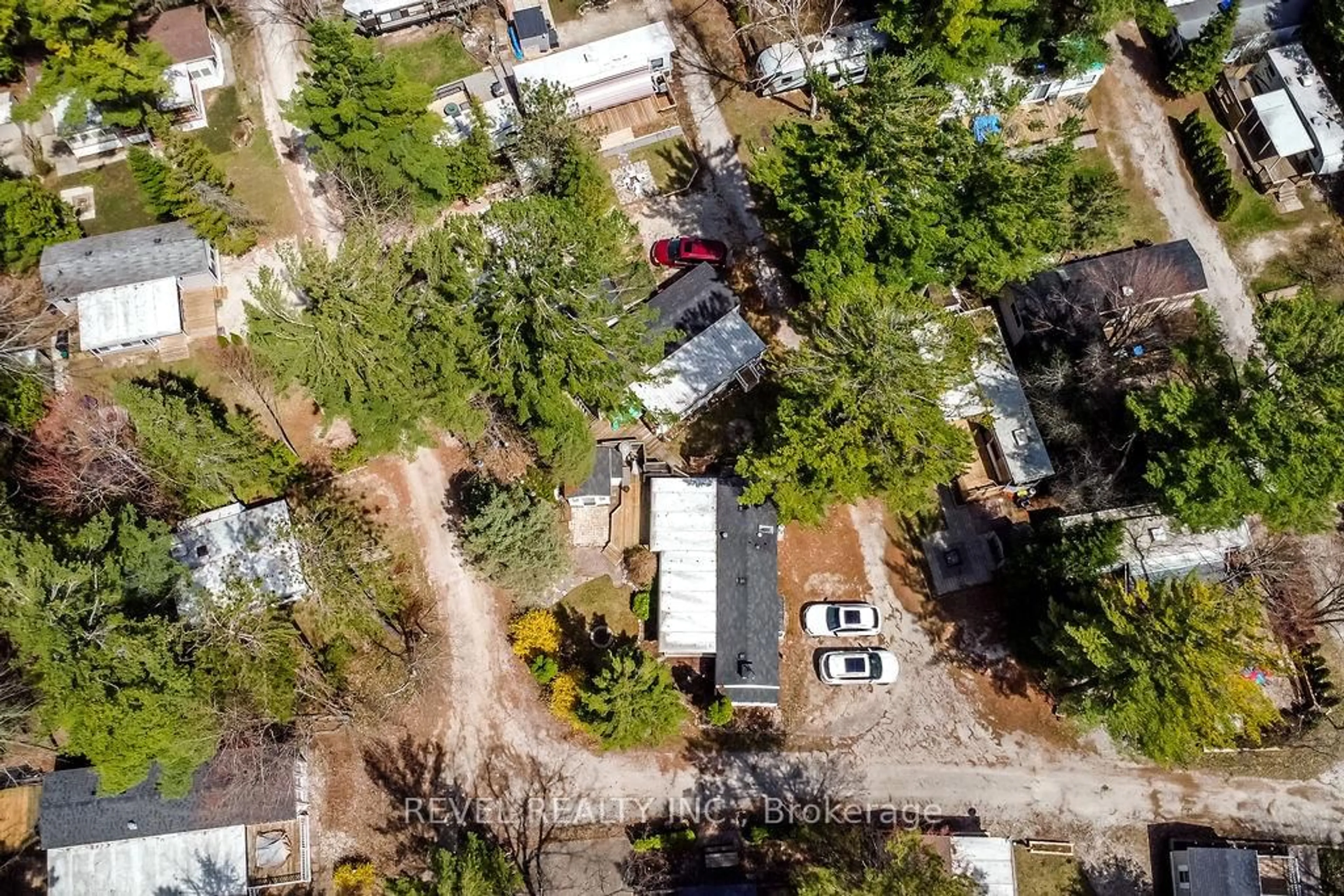A pic from outside/outdoor area/front of a property/back of a property/a pic from drone, street for 85 Theme Park Dr #224, Wasaga Beach Ontario L9Z 1X7