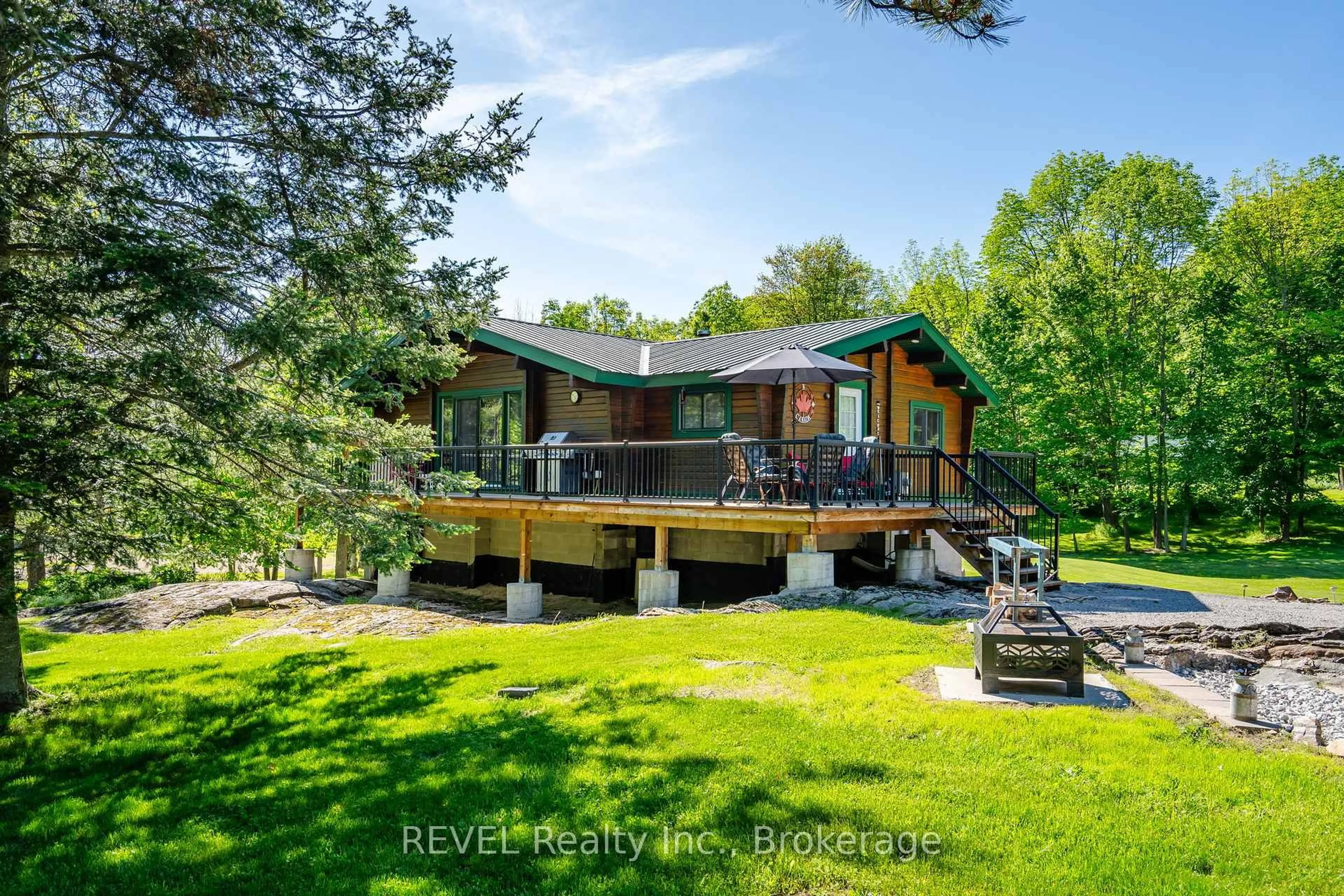 A pic from outside/outdoor area/front of a property/back of a property/a pic from drone, water/lake/river/ocean view for 2514 Janes Lane, Severn Ontario L0K 1E0