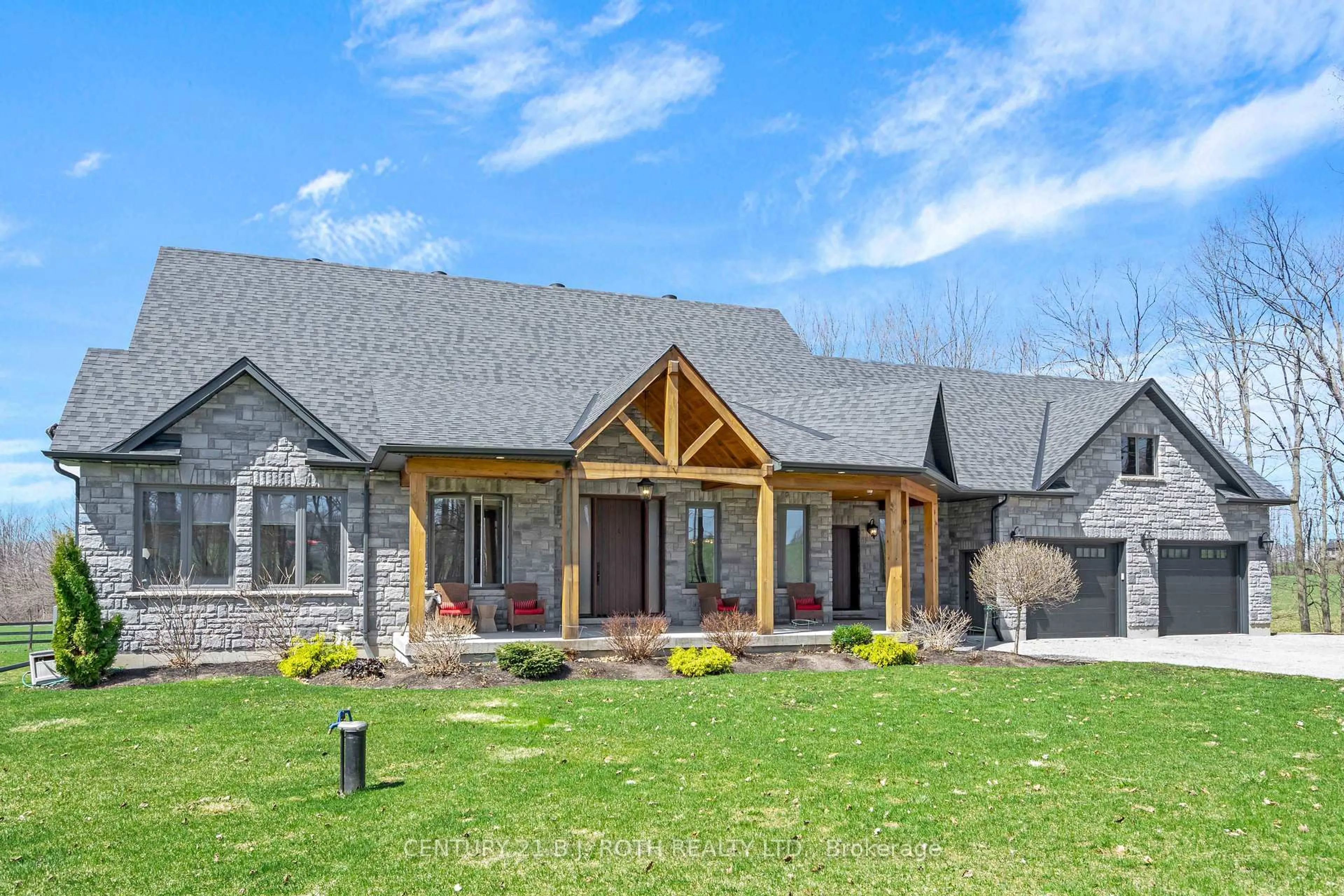 Home with brick exterior material, mountain view for 4580 2 Line, Oro-Medonte Ontario L0L 1V0