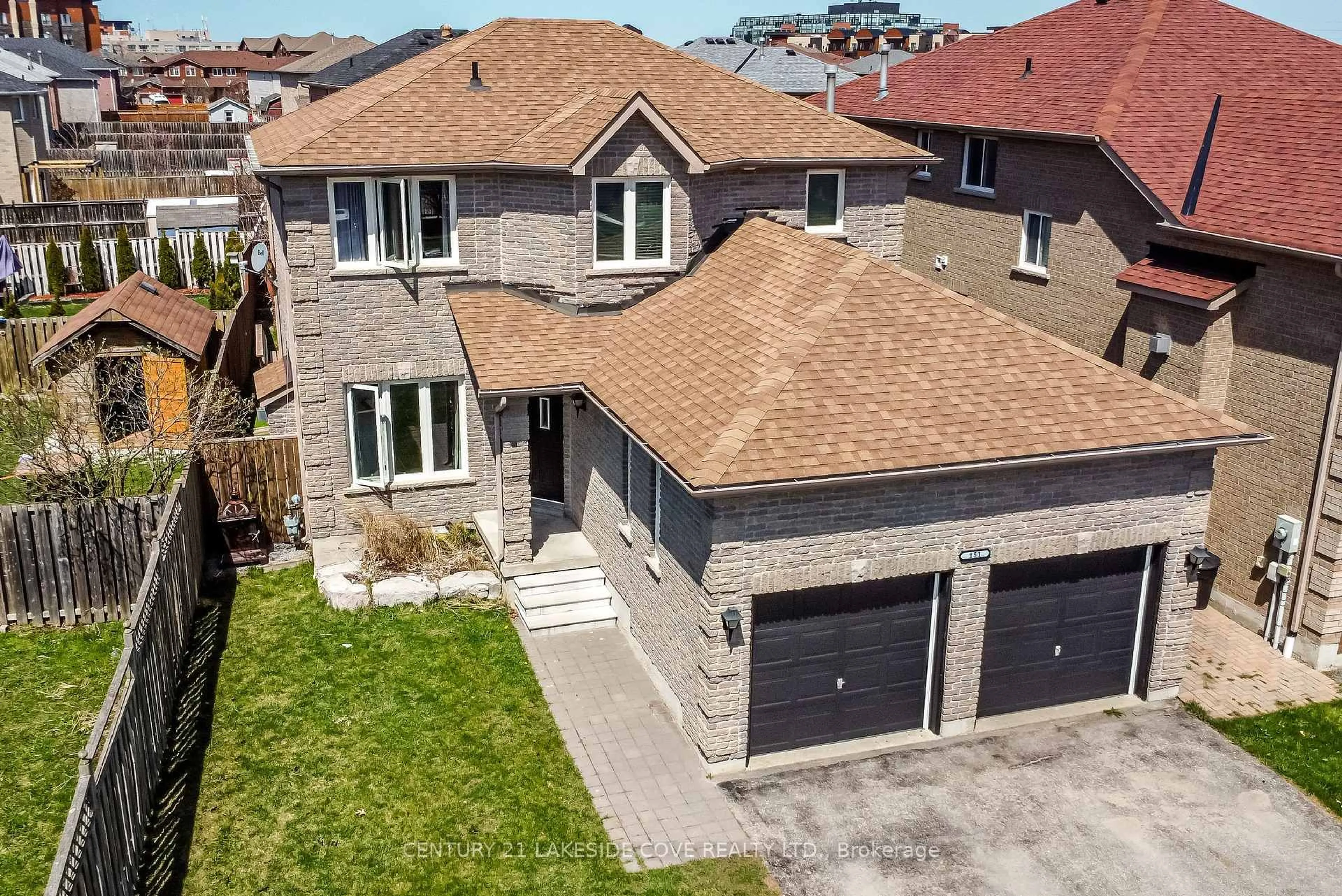 A pic from outside/outdoor area/front of a property/back of a property/a pic from drone, street for 151 Raymond Cres, Barrie Ontario L4N 0X7