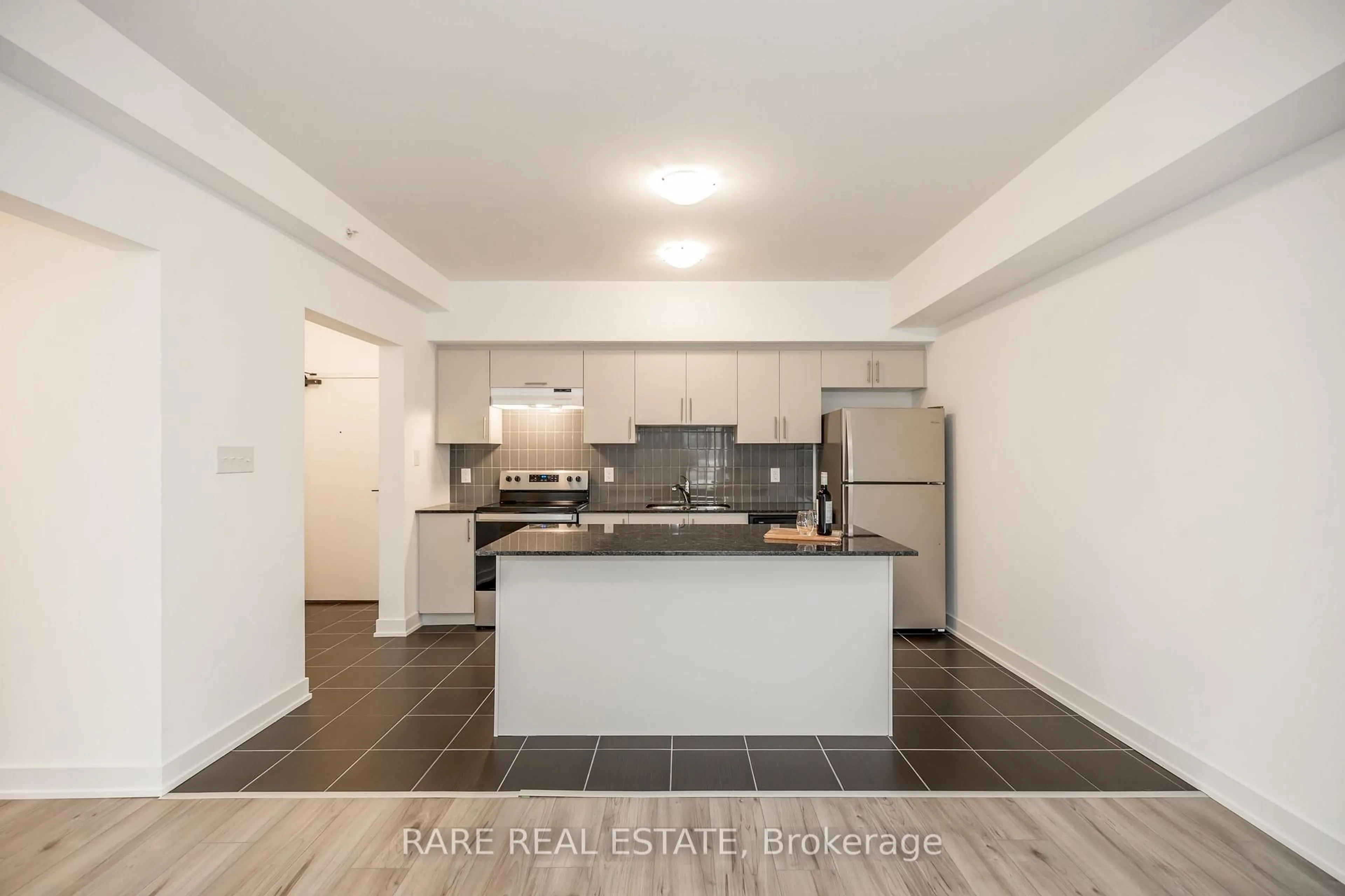 Standard kitchen, unknown for 6 Spice Way #106, Barrie Ontario L9J 0J9