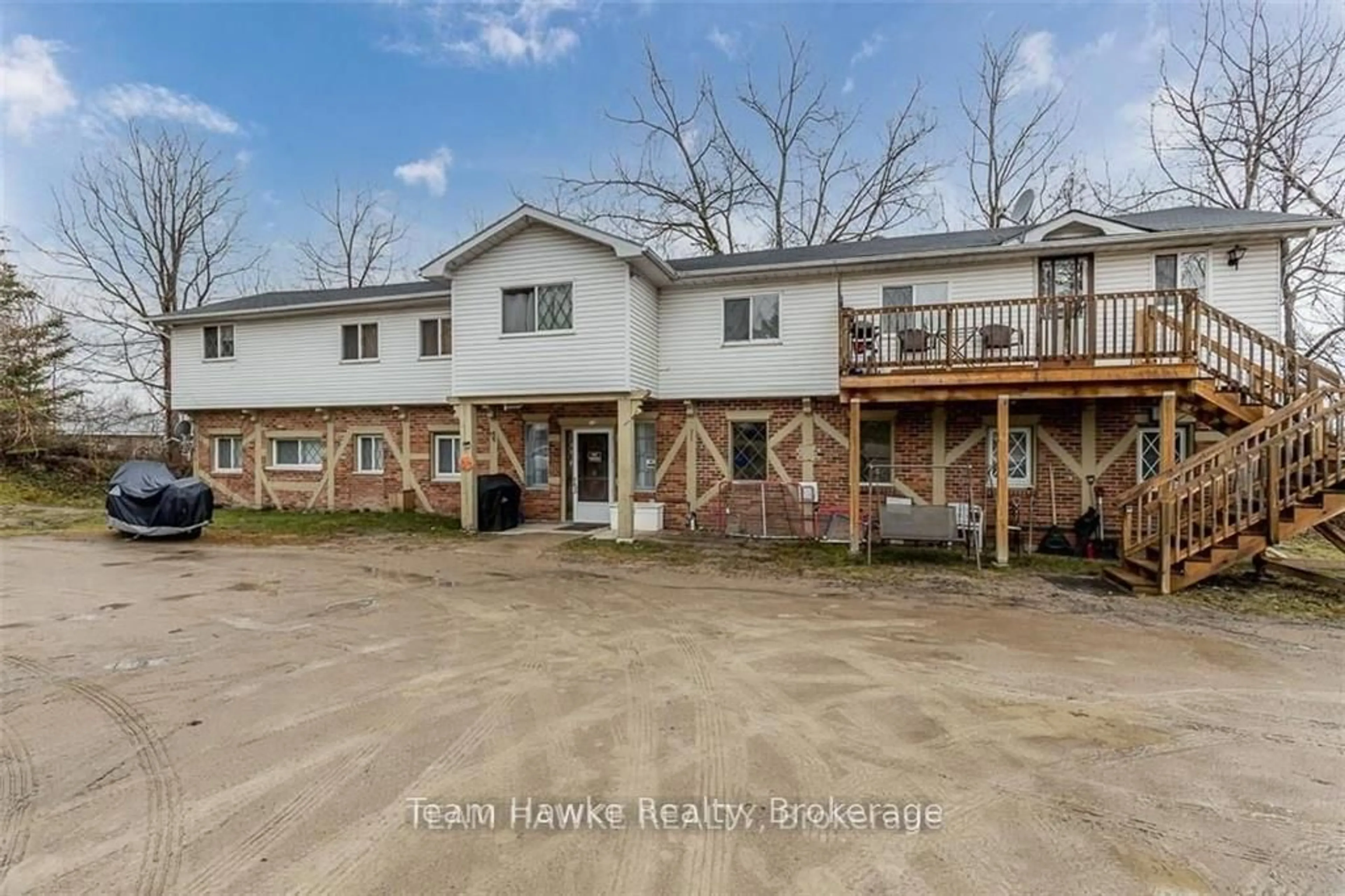 A pic from outside/outdoor area/front of a property/back of a property/a pic from drone, unknown for 178 William St, Tay Ontario L0K 2A0
