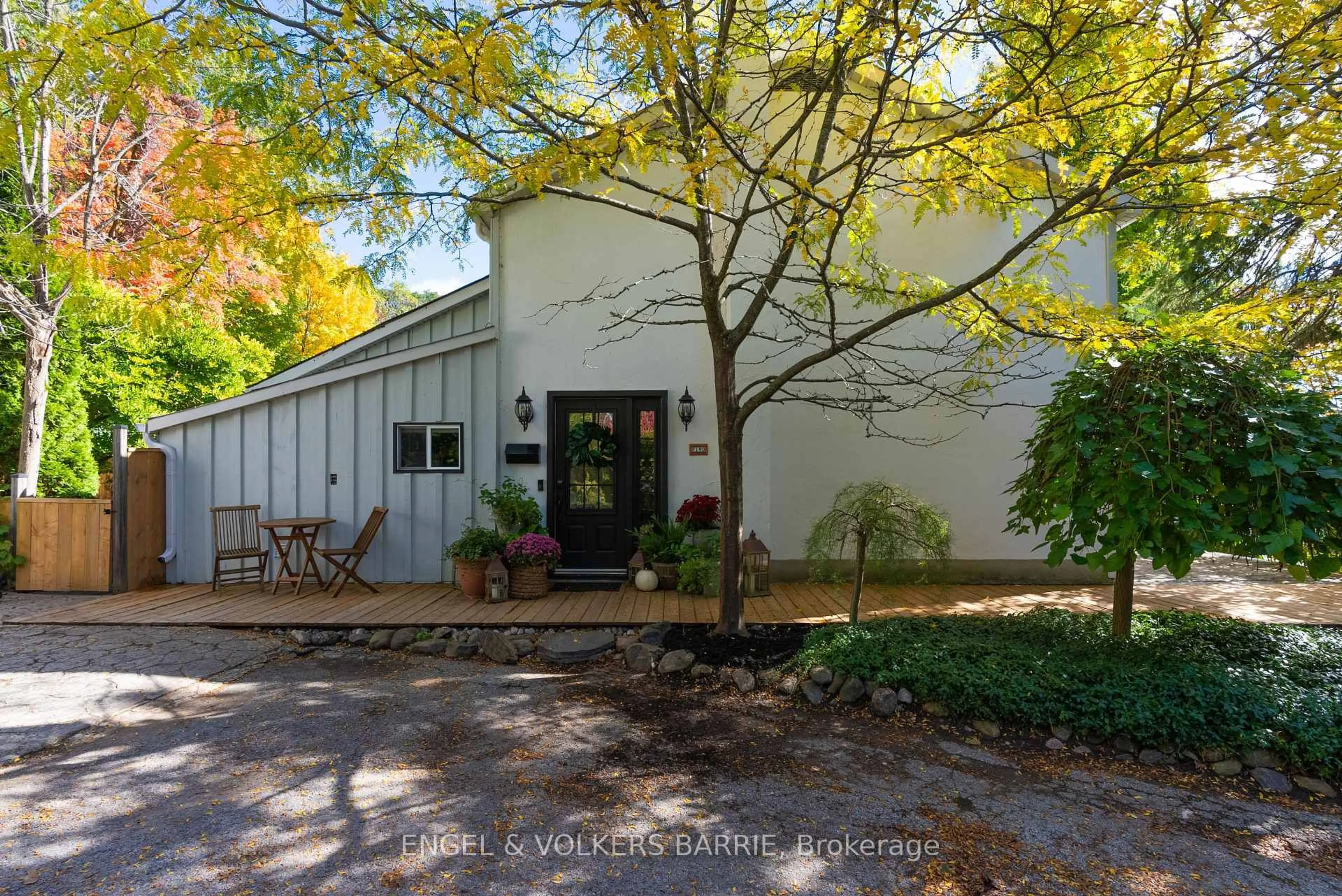 Unknown for 190 SHANTY BAY Rd, Barrie Ontario L4M 1E4