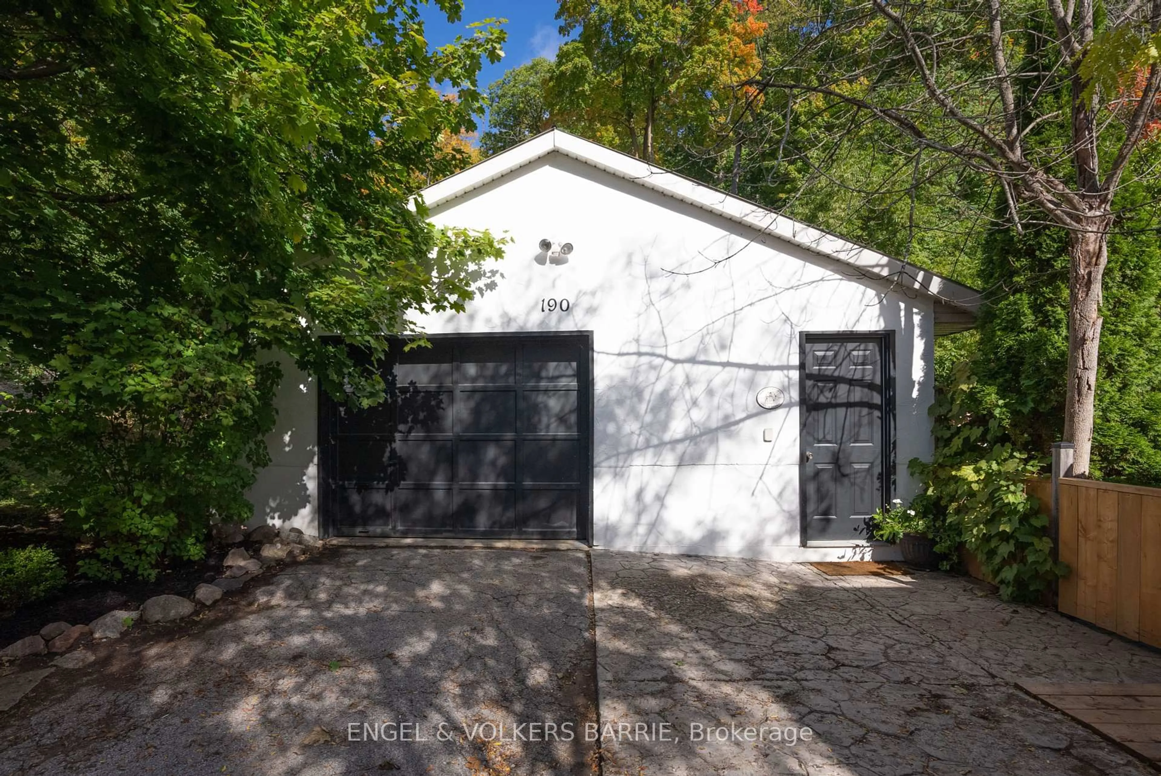 Unknown for 190 SHANTY BAY Rd, Barrie Ontario L4M 1E4