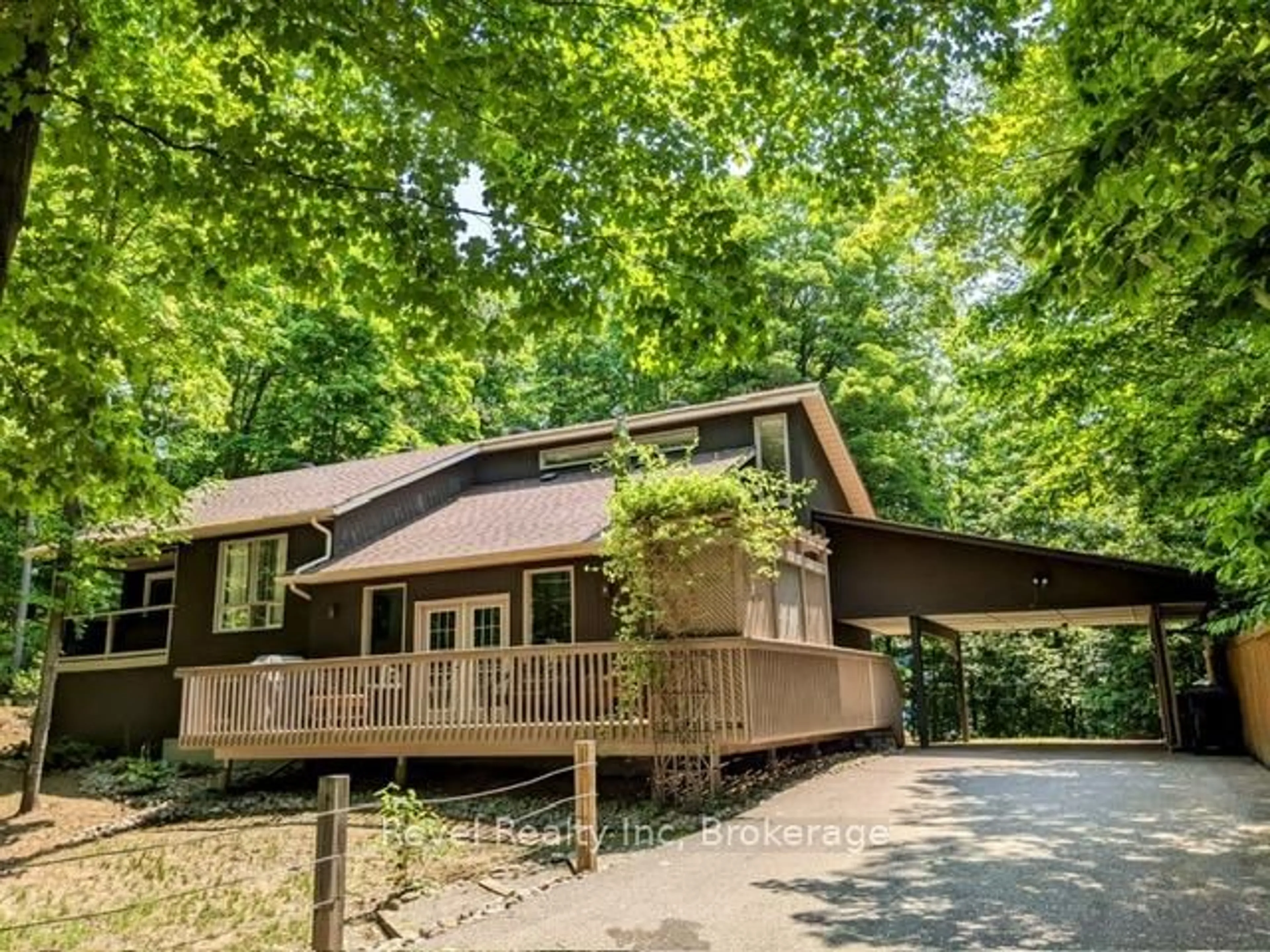 Home with vinyl exterior material, forest/trees view for 158 DESROCHES Tr, Tiny Ontario L9M 0H9