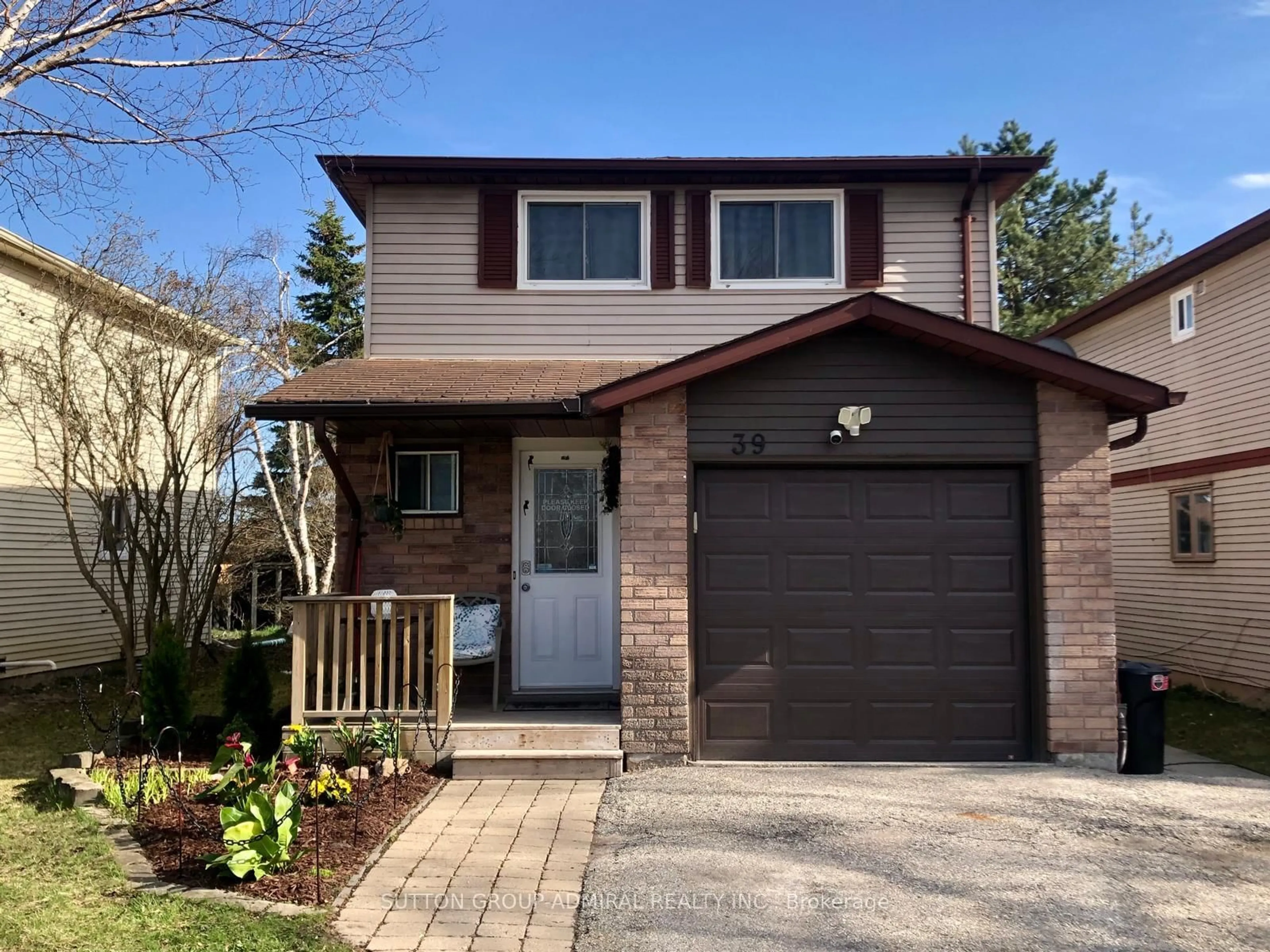 Home with brick exterior material, street for 39 Corbett Dr, Barrie Ontario L4M 5S9