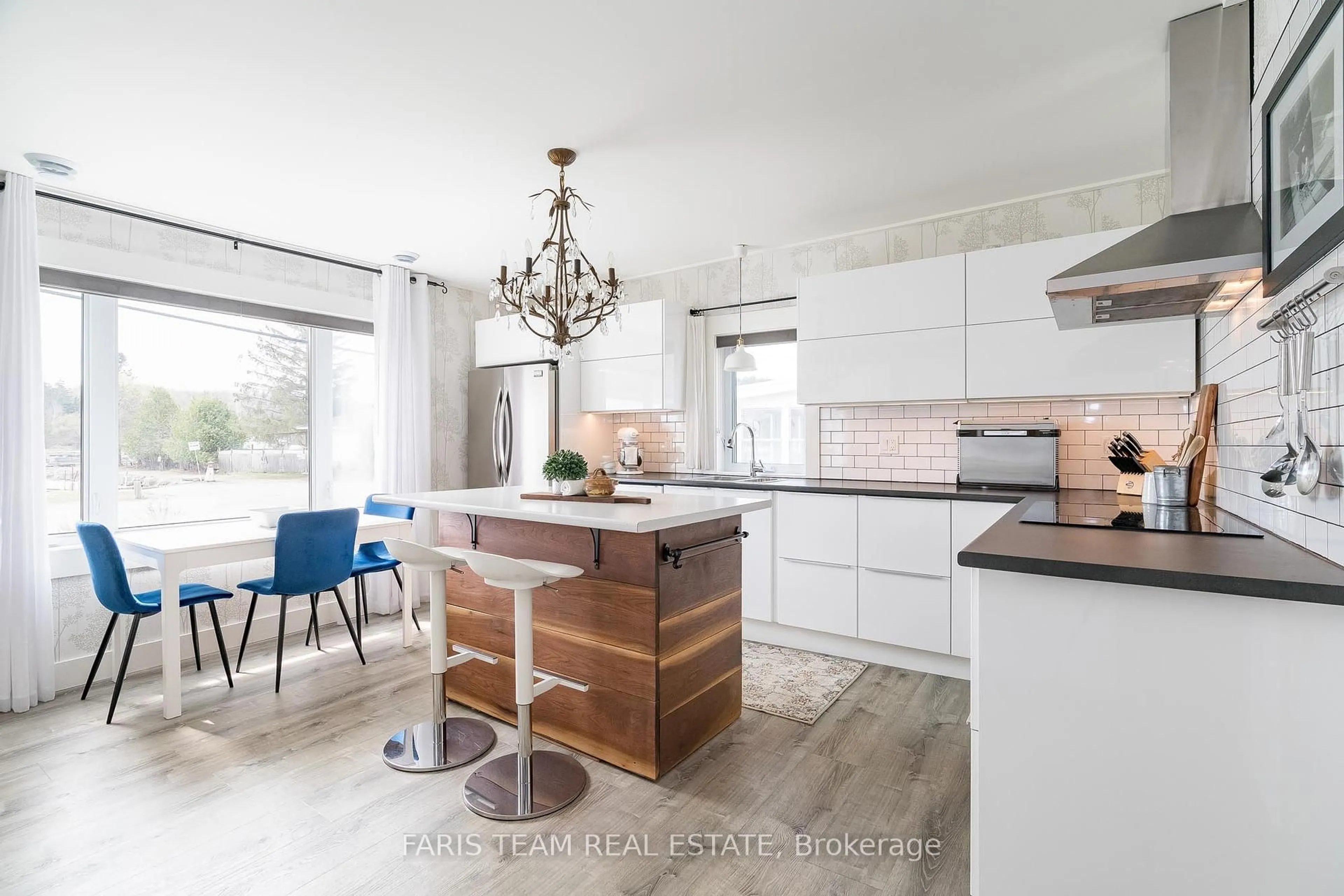 Open concept kitchen, unknown for 598 Champlain Rd, Tiny Ontario L9M 0C2