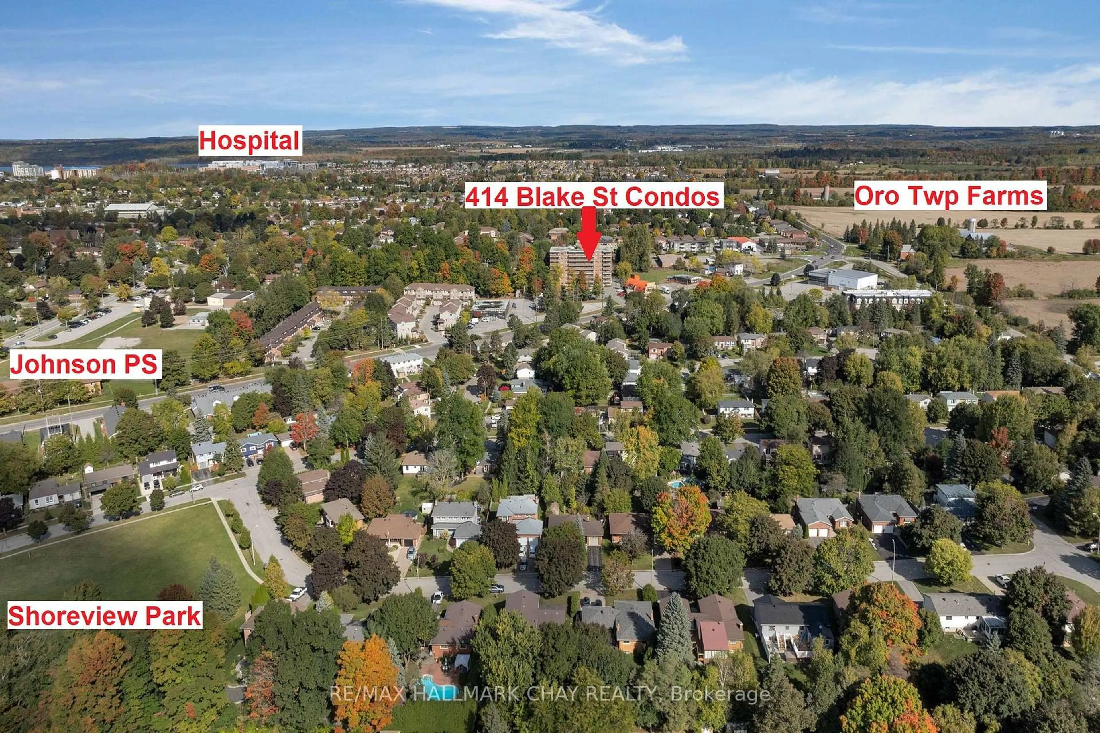 A pic from outside/outdoor area/front of a property/back of a property/a pic from drone, street for 414 Blake St #702, Barrie Ontario L4M 5J7