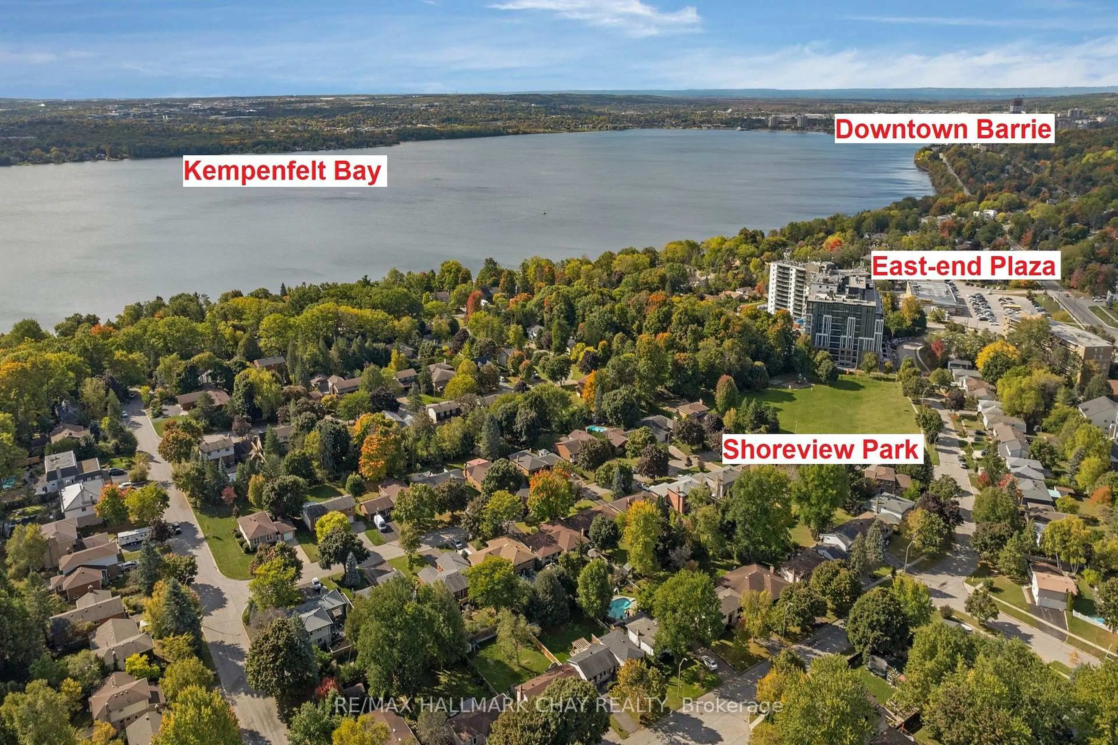 A pic from outside/outdoor area/front of a property/back of a property/a pic from drone, water/lake/river/ocean view for 414 Blake St #702, Barrie Ontario L4M 5J7