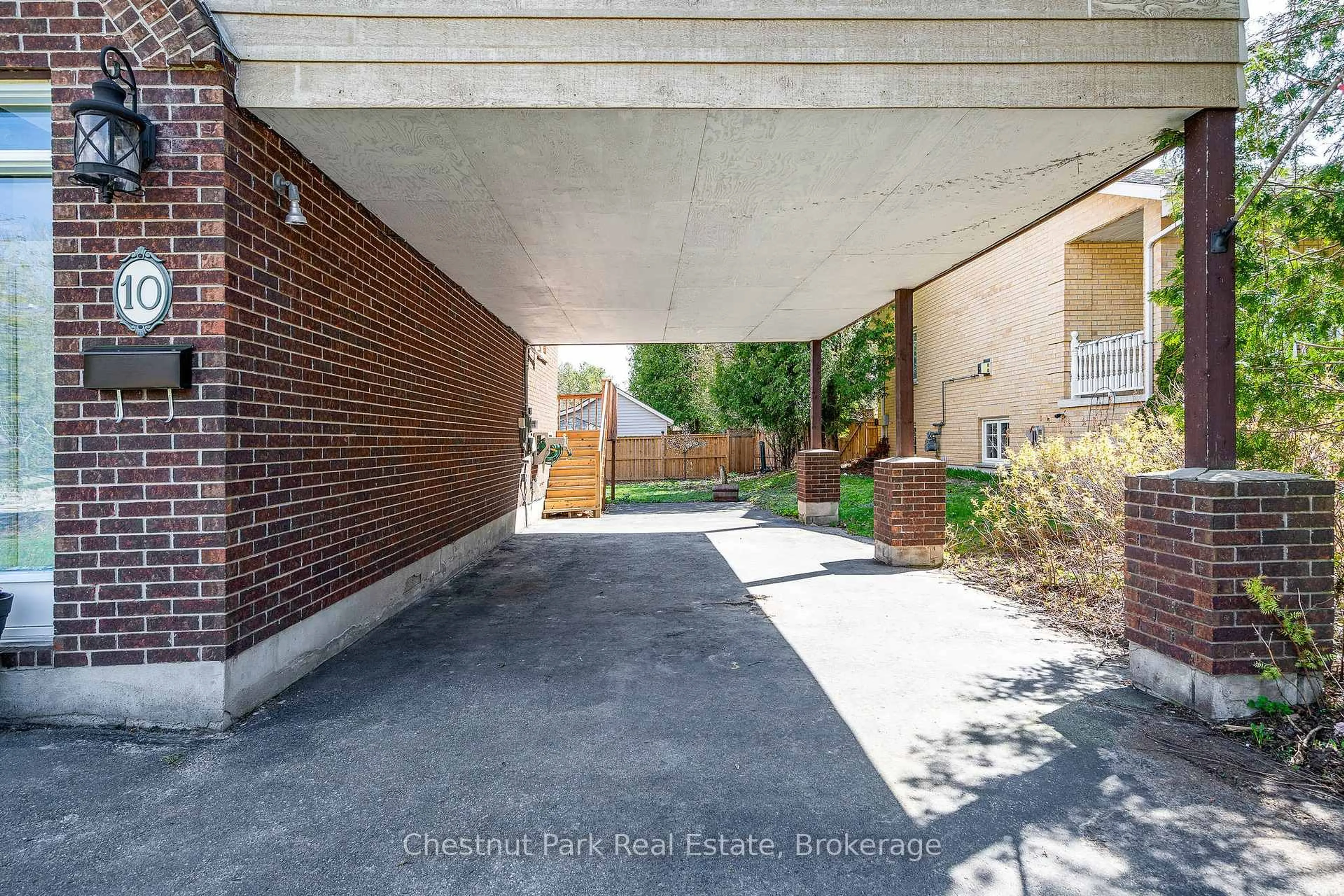 Unknown for 10 Water St, Collingwood Ontario L9Y 4P1