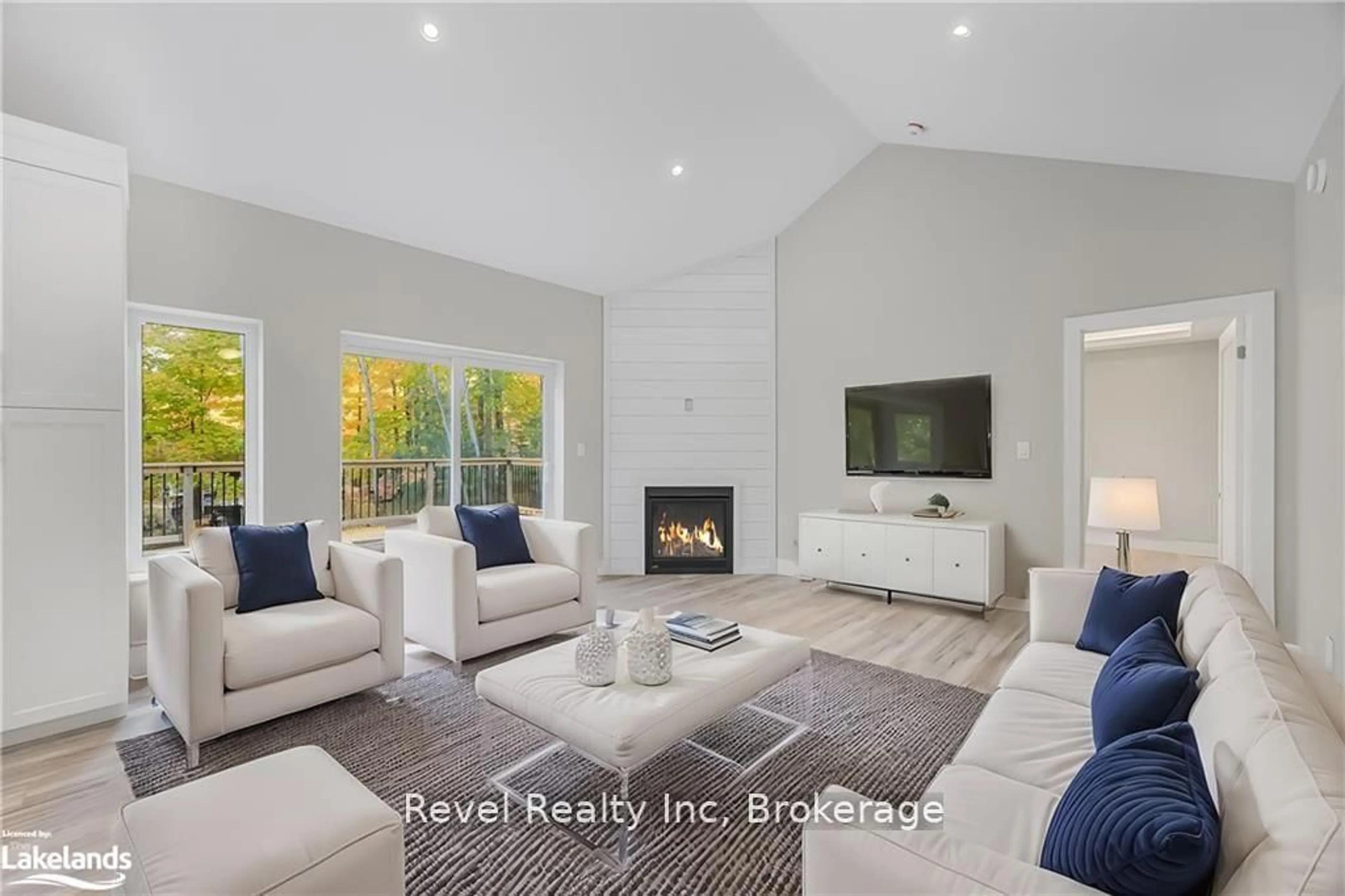 Living room with furniture, ceramic/tile floor for 5 OAKWOOD Ave, Tiny Ontario L9M 0J2