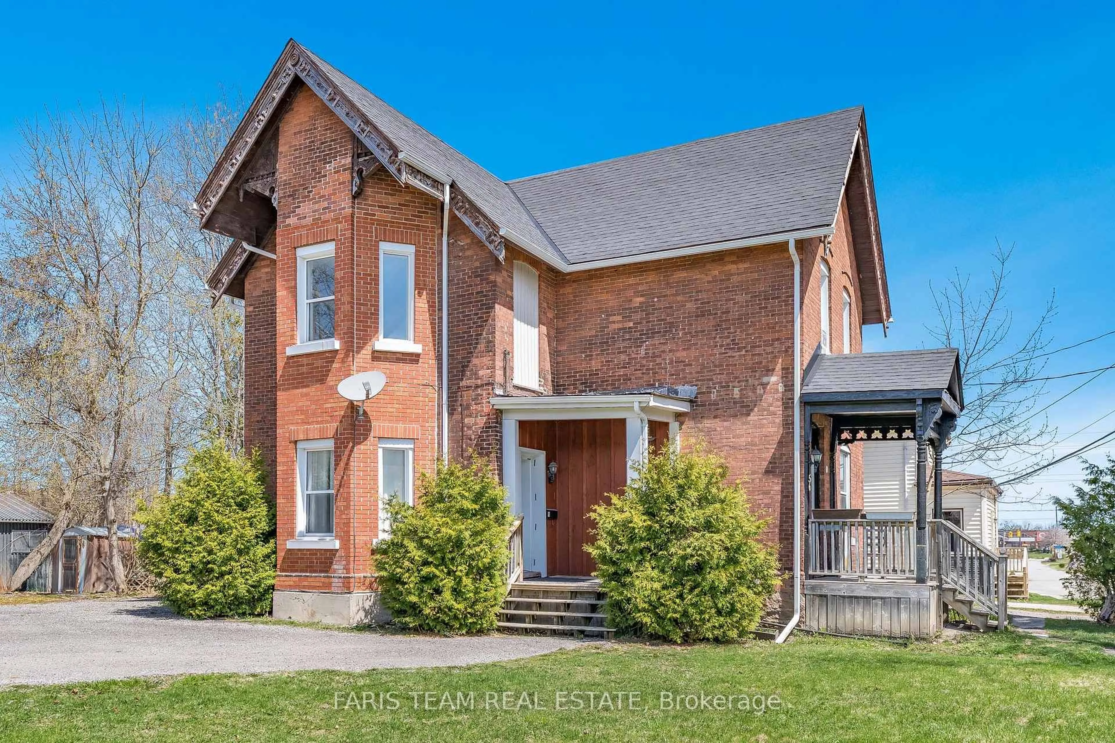Home with brick exterior material, building for 56 Barrie Rd, Orillia Ontario L3V 2P7
