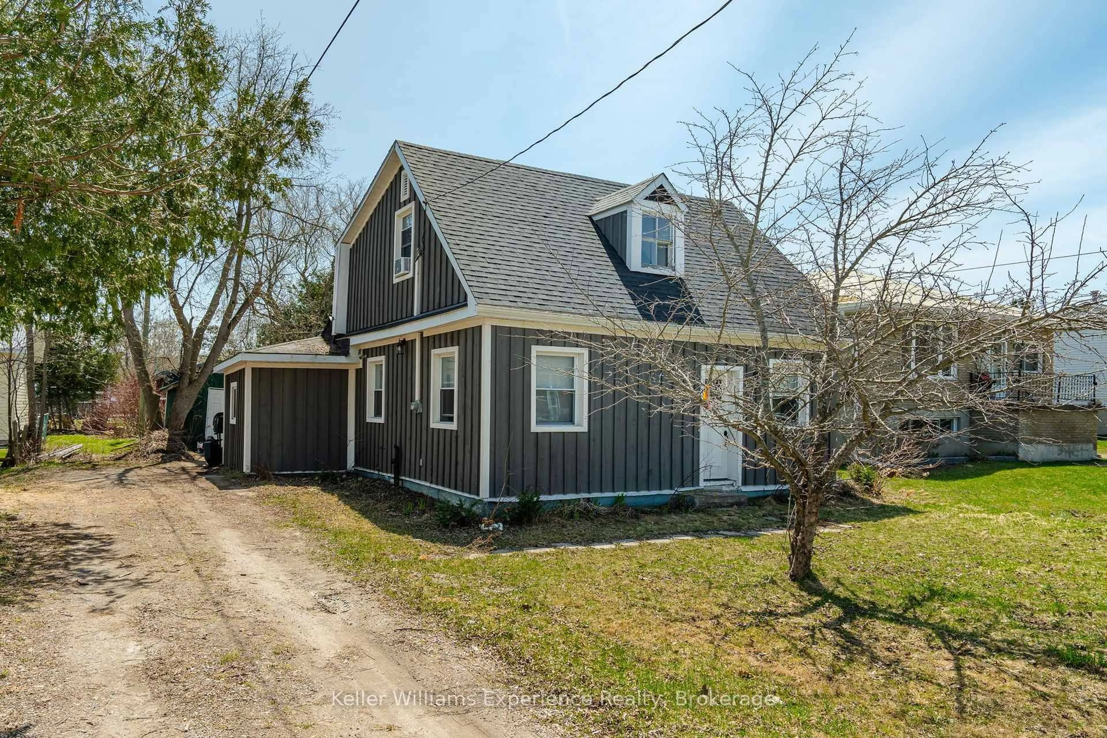 Unknown for 313 Mcnicoll St, Tay Ontario L0K 1R0
