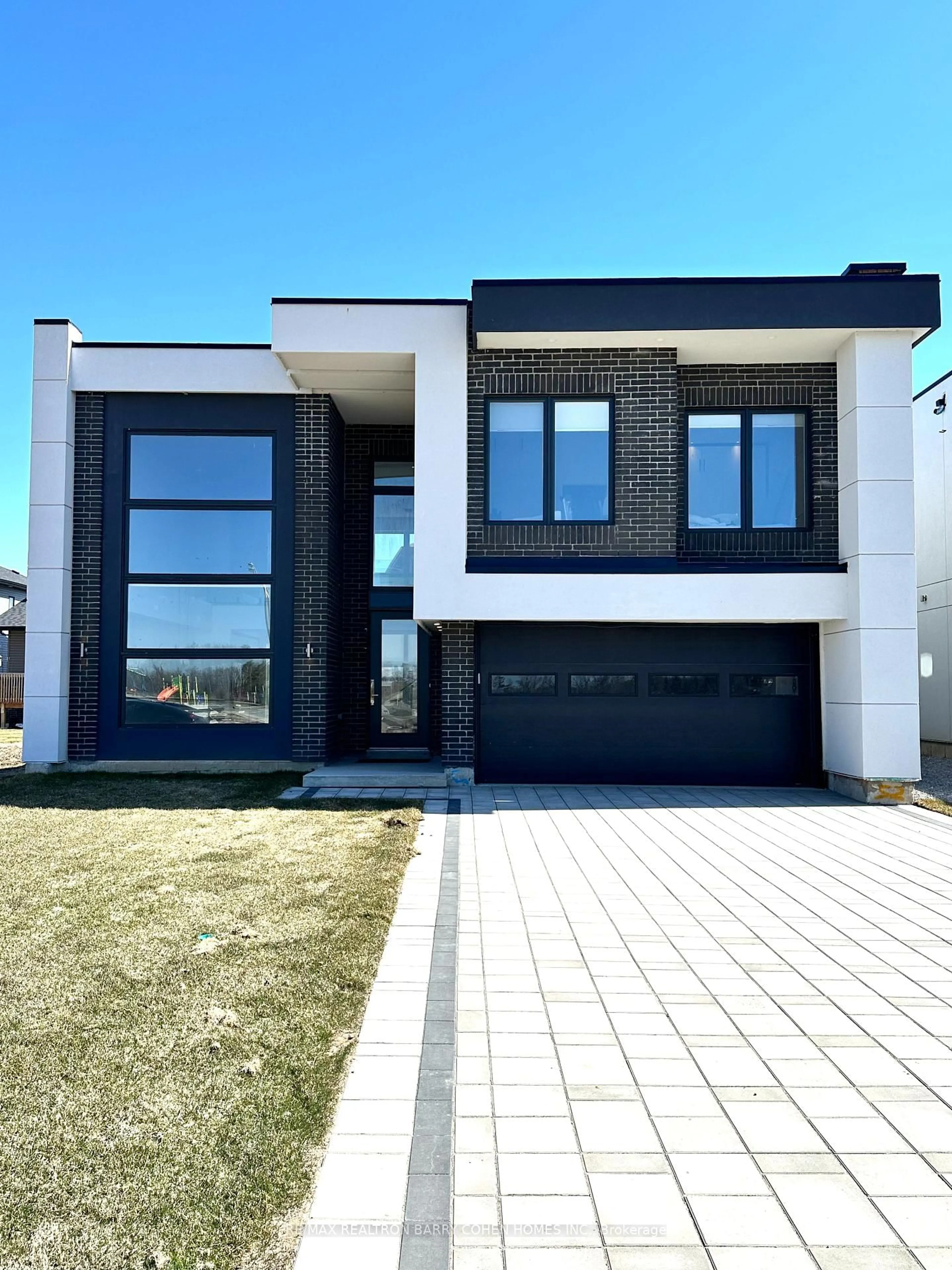 Home with brick exterior material, street for 3706 Quayside Dr, Severn Ontario L3V 6H3