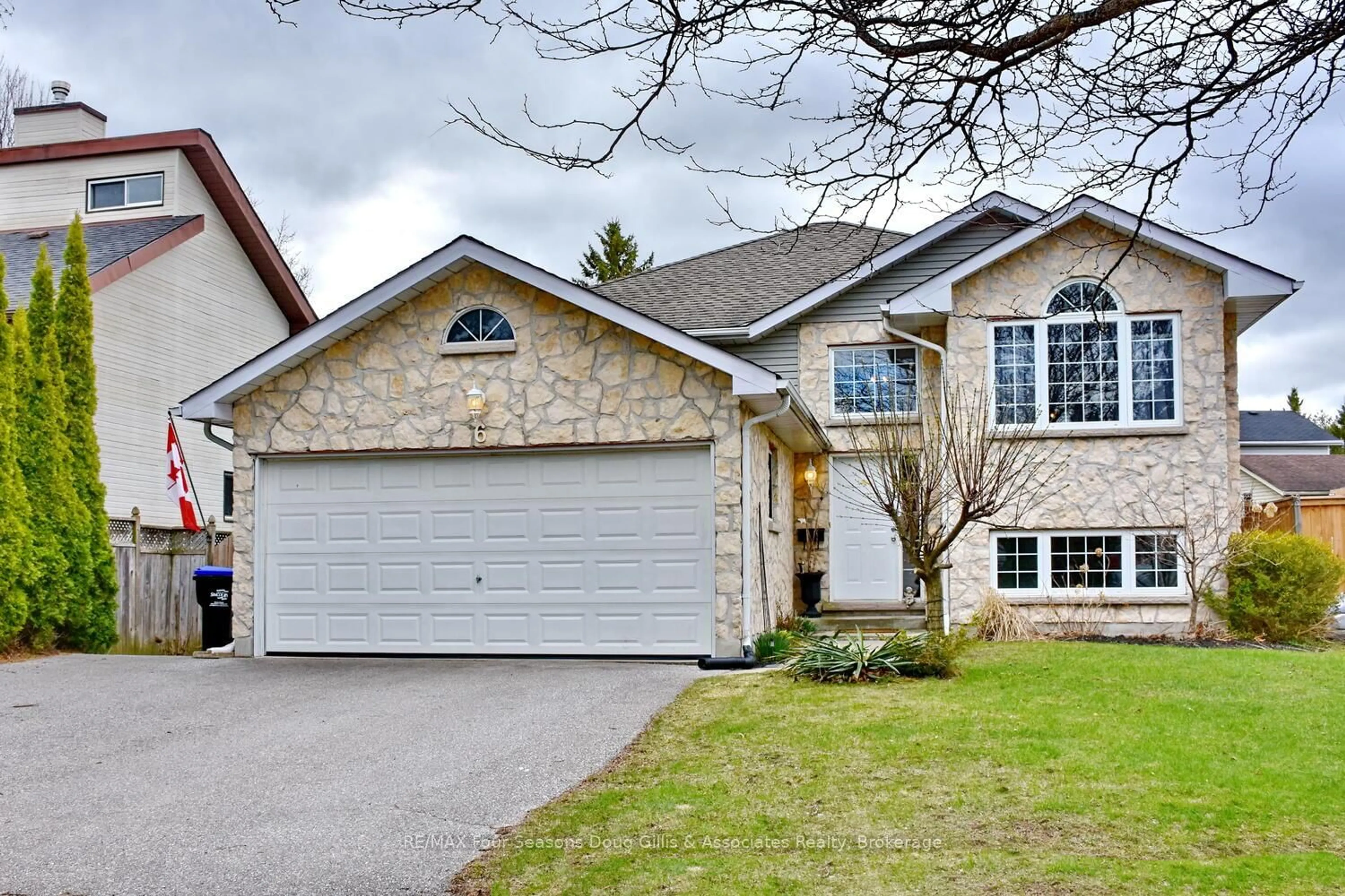 Home with brick exterior material, street for 6 Dillon Dr, Collingwood Ontario L9Y 4S3