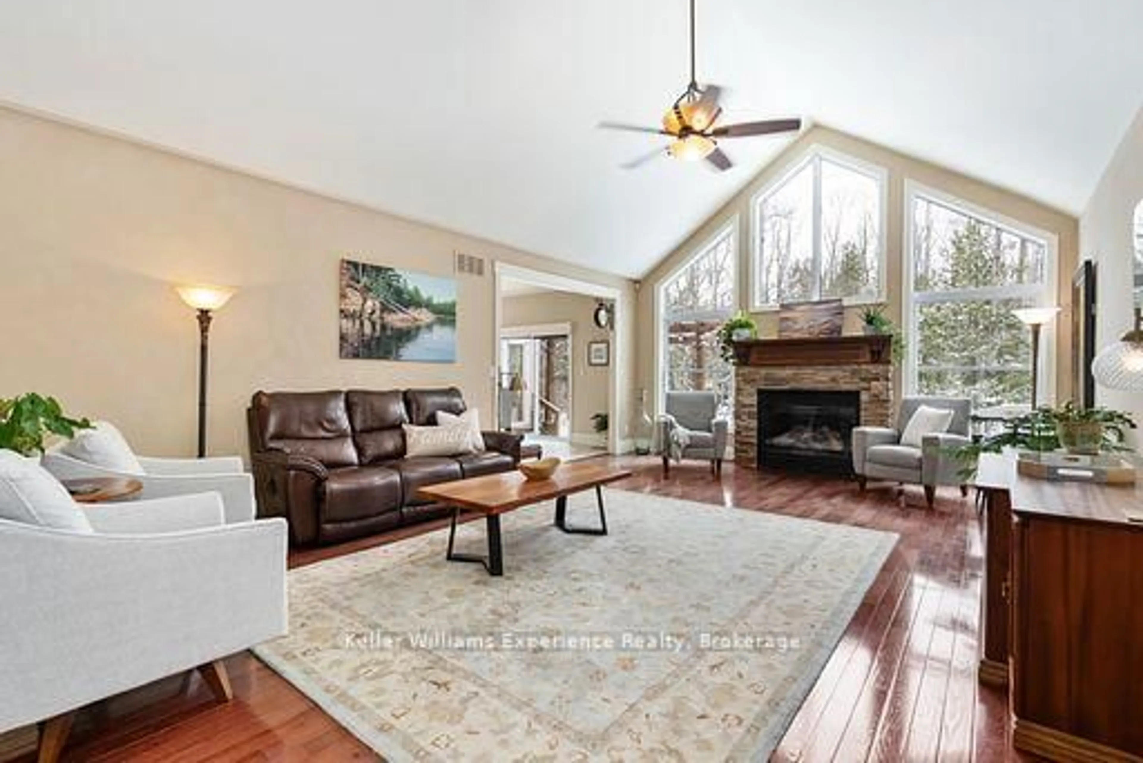 Living room with furniture, unknown for 4043 Jilem Crt, Severn Ontario L3V 0E8