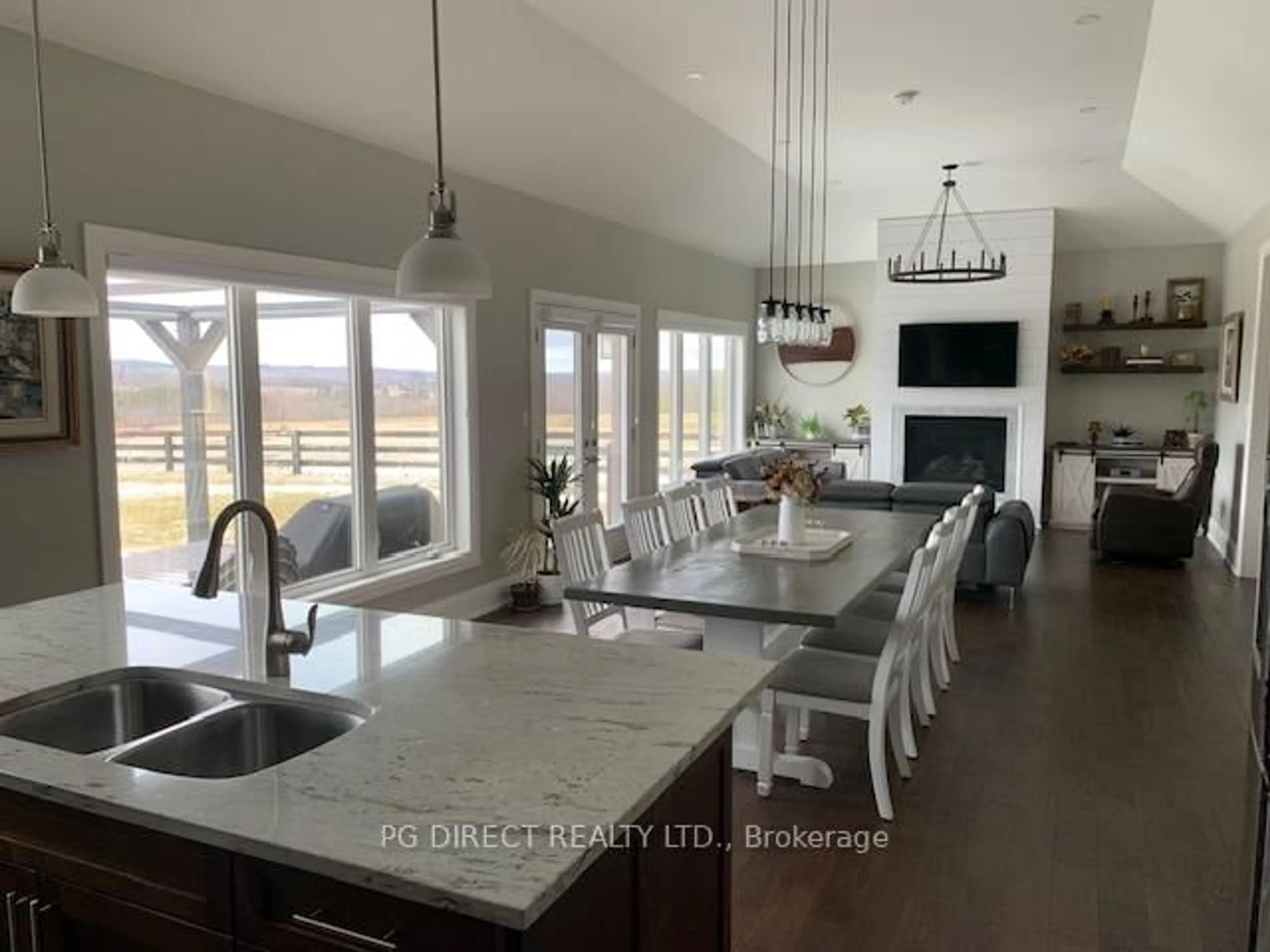 Open concept kitchen, unknown for 12 Morgan Dr, Oro-Medonte Ontario L0K 1E0