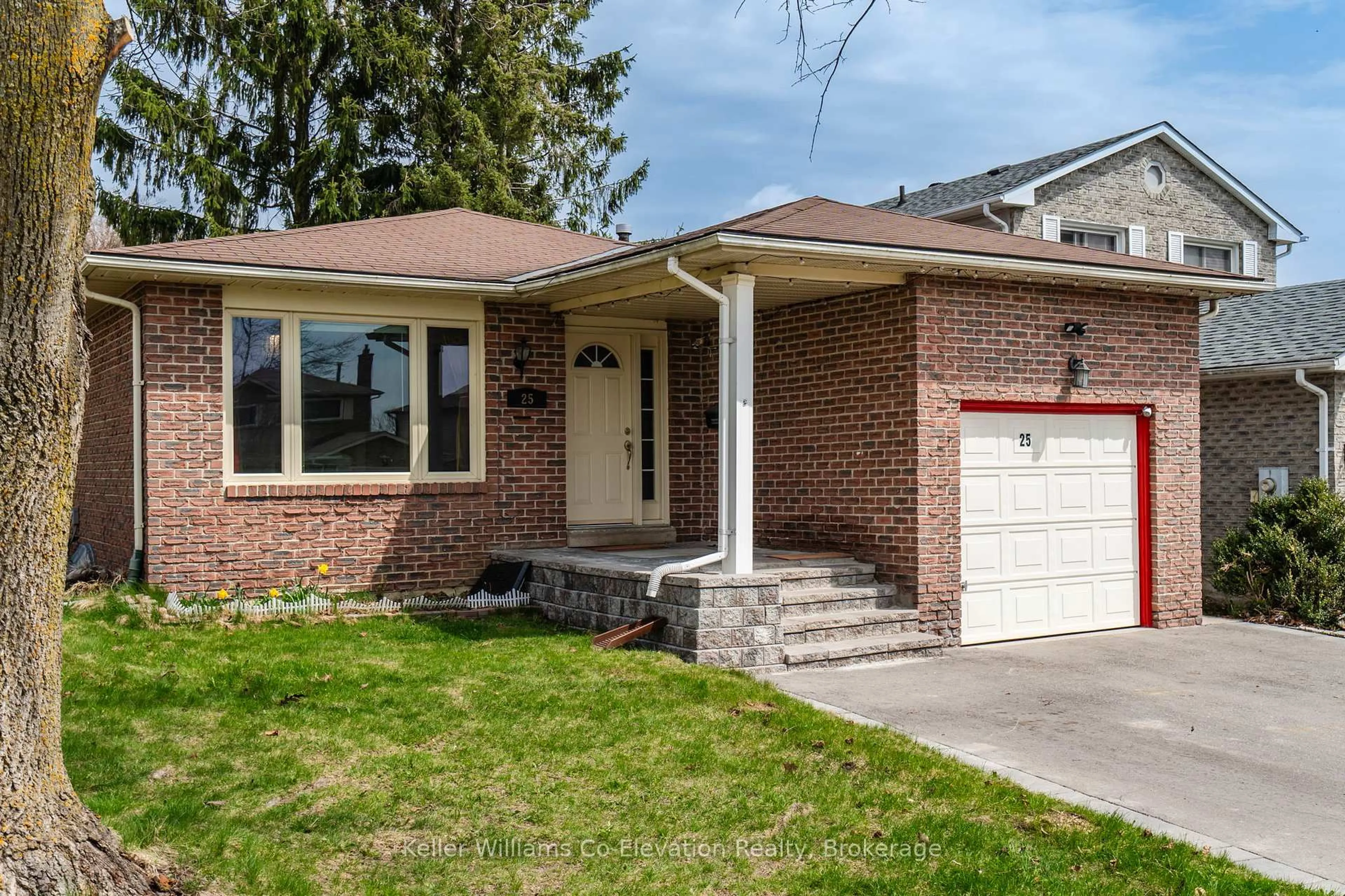 Home with brick exterior material, street for 25 Fox Ru, Barrie Ontario L4N 5P6