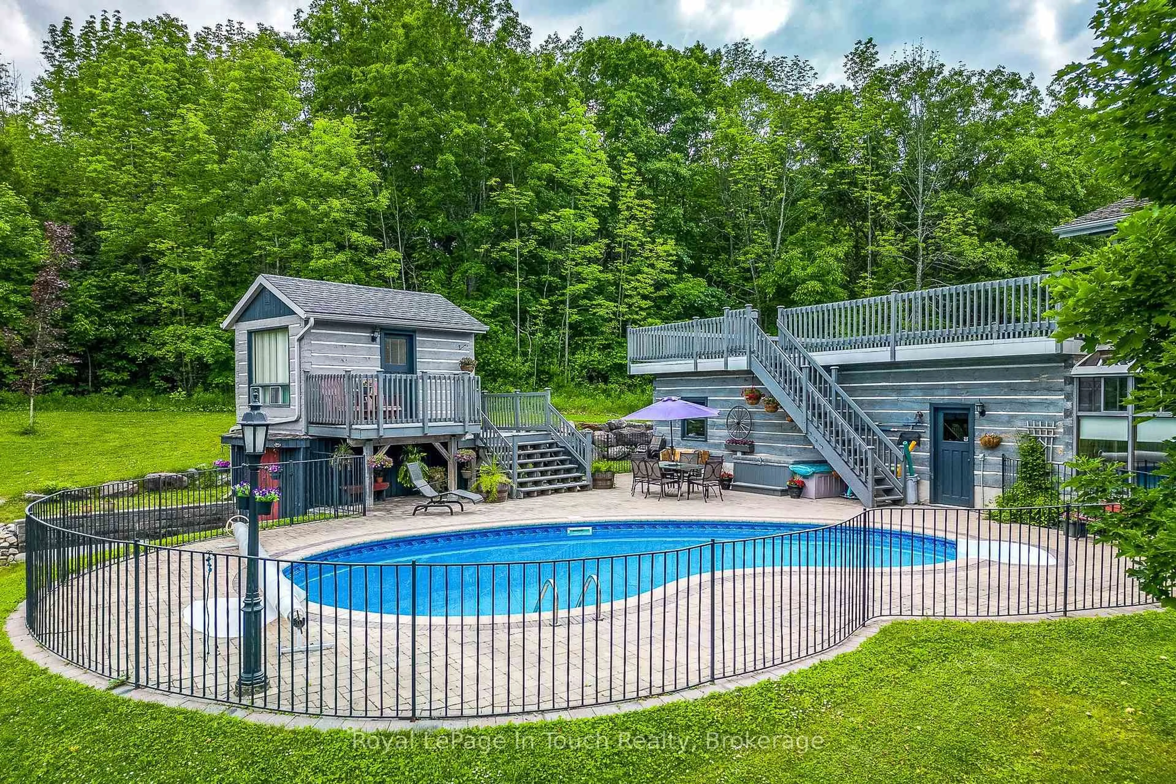 Pool for 335 Murray Rd, Penetanguishene Ontario L9M 2H8