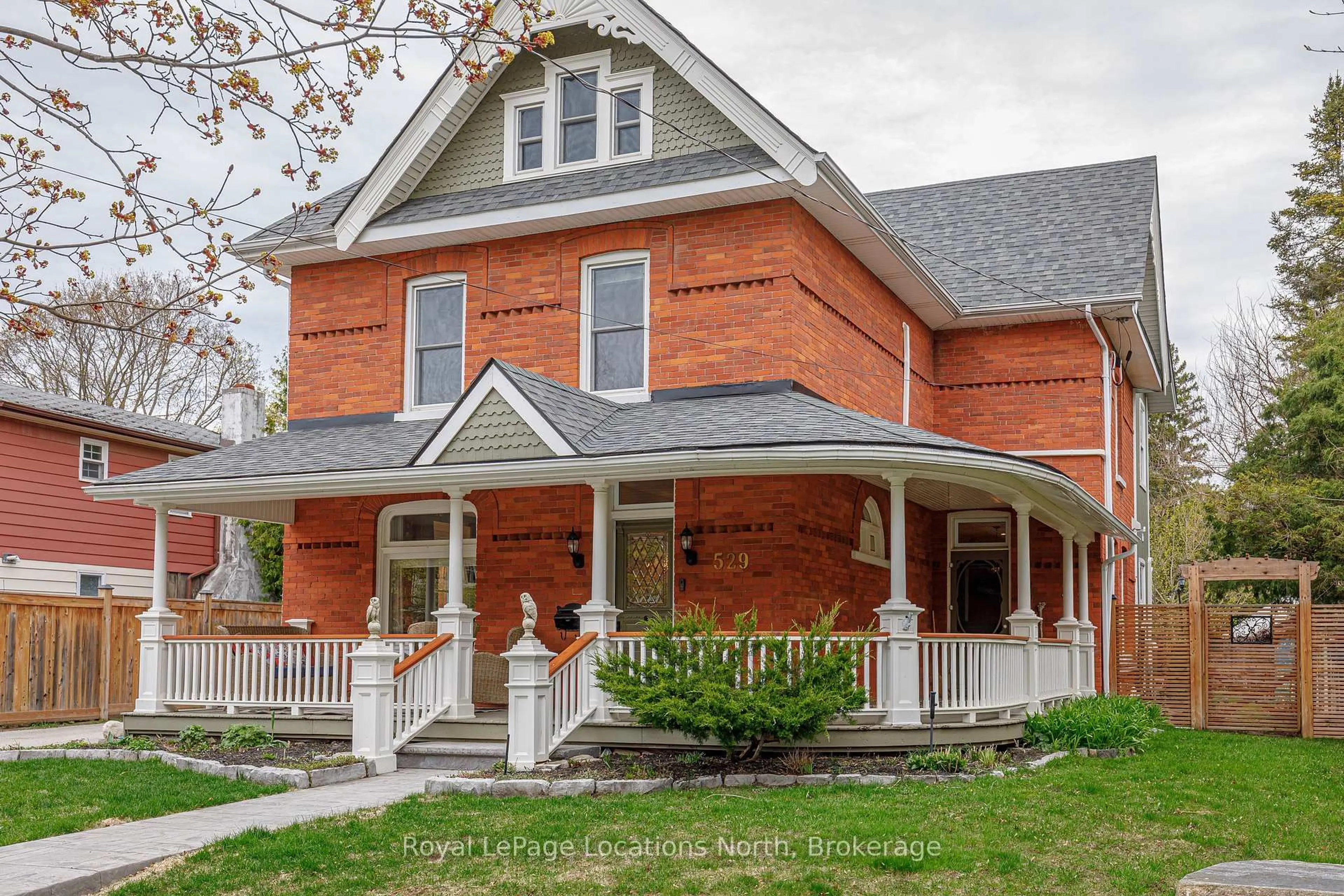 Home with brick exterior material, street for 529 STE MARIE St, Collingwood Ontario L9Y 3L2
