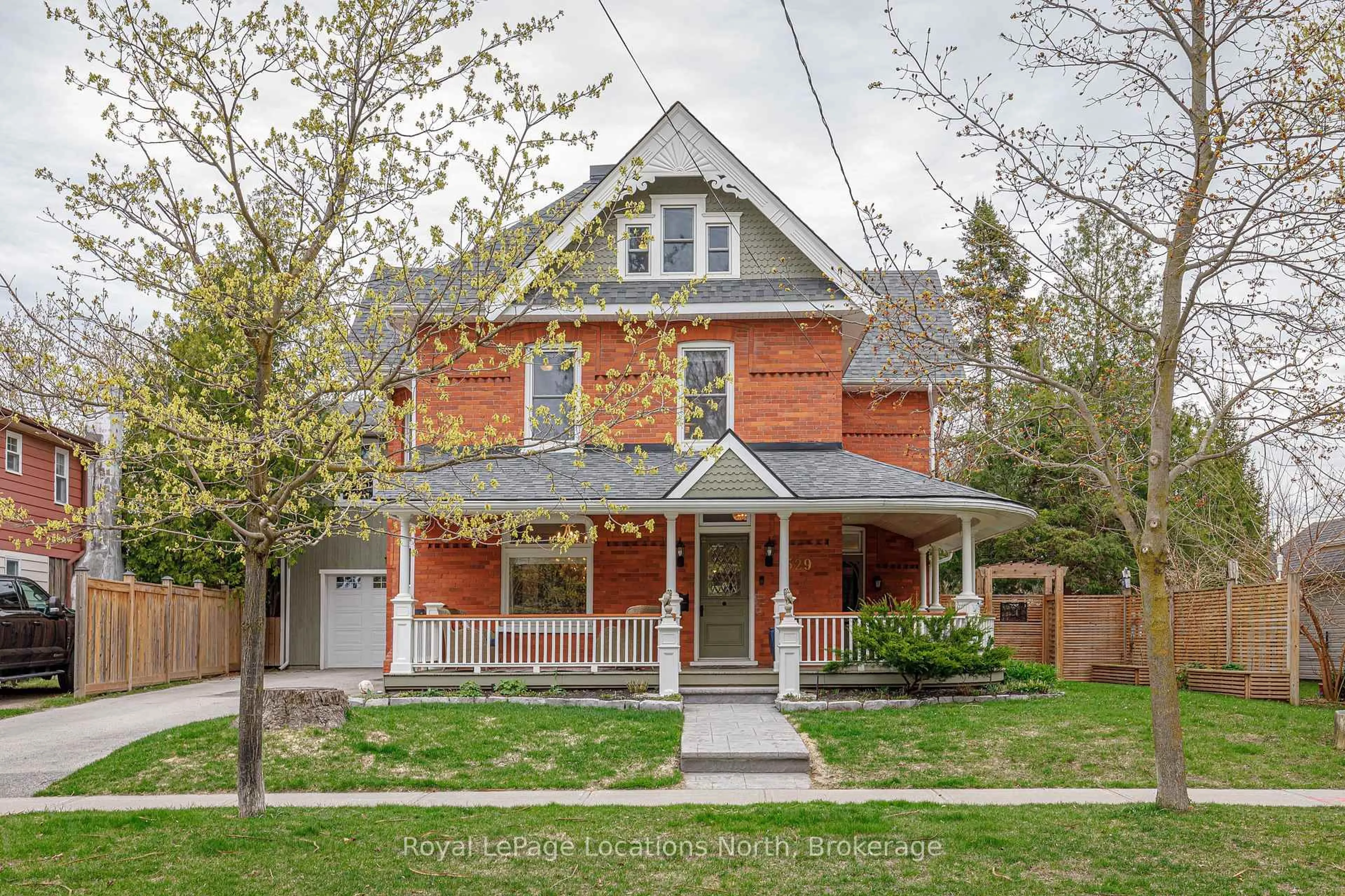 Home with brick exterior material, street for 529 STE MARIE St, Collingwood Ontario L9Y 3L2