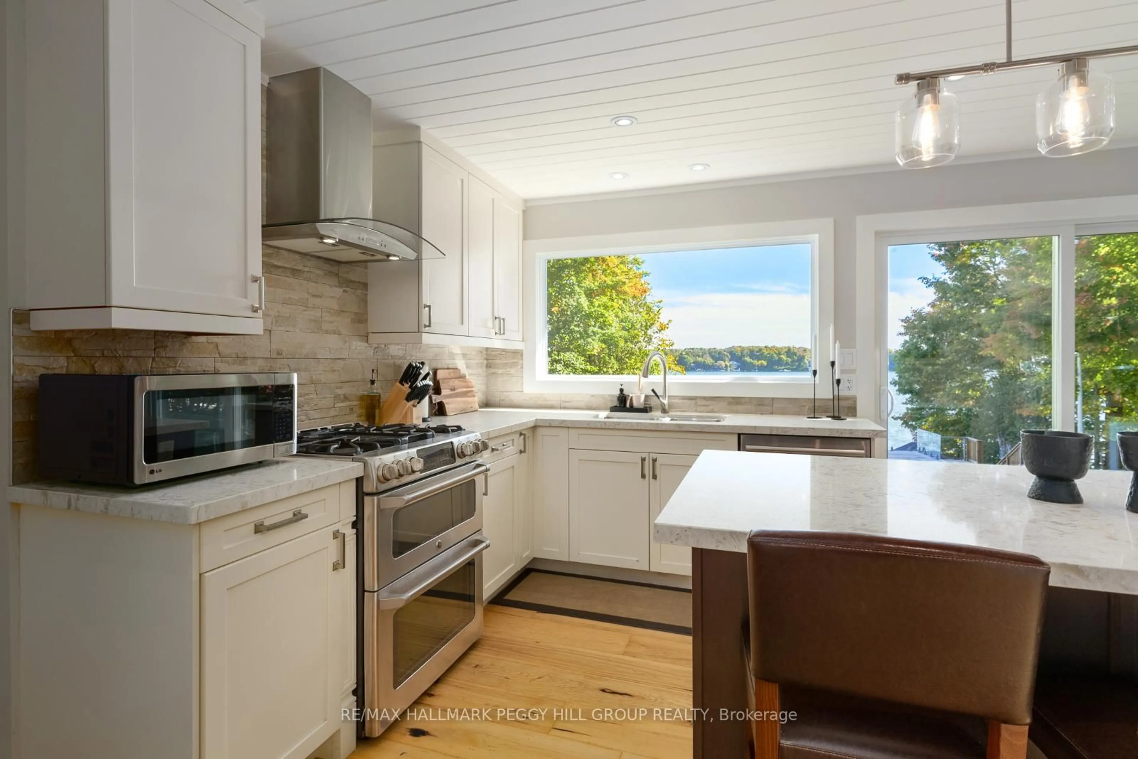 Open concept kitchen, unknown for 273 Shoreline Dr, Oro-Medonte Ontario L0L 1T0