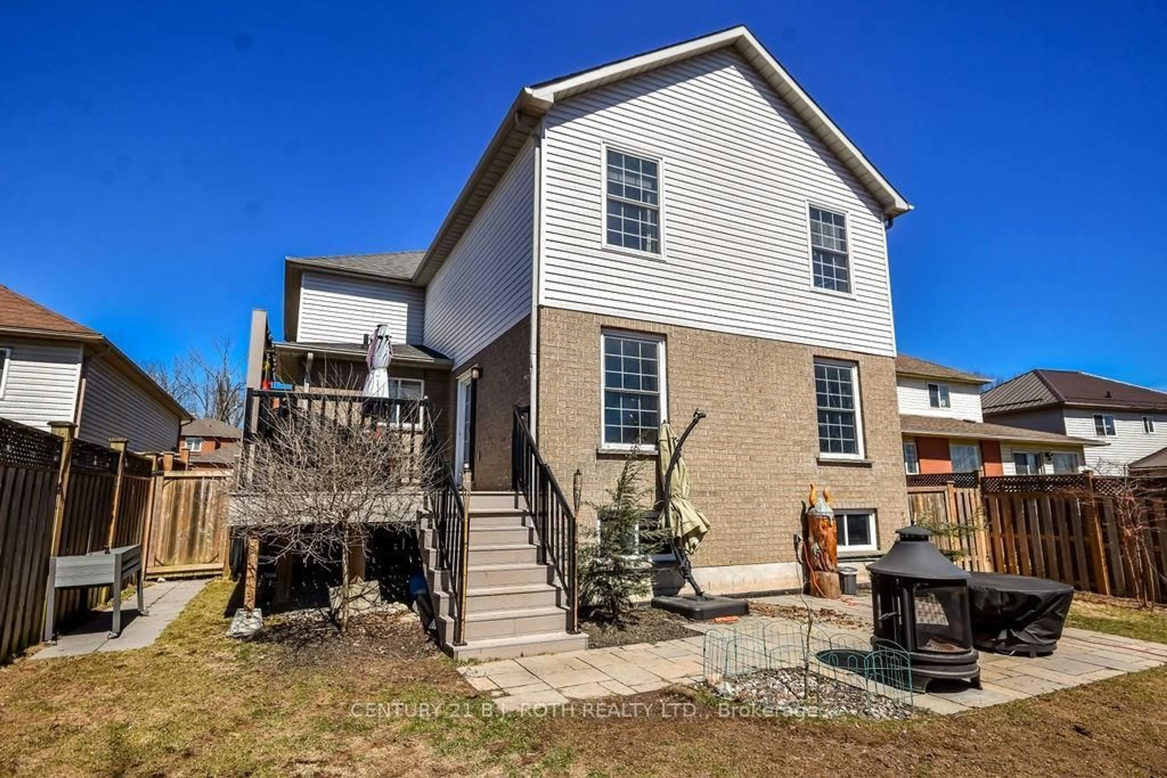 Unknown for 17 FRONTIER Ave, Orillia Ontario L3V 7S8