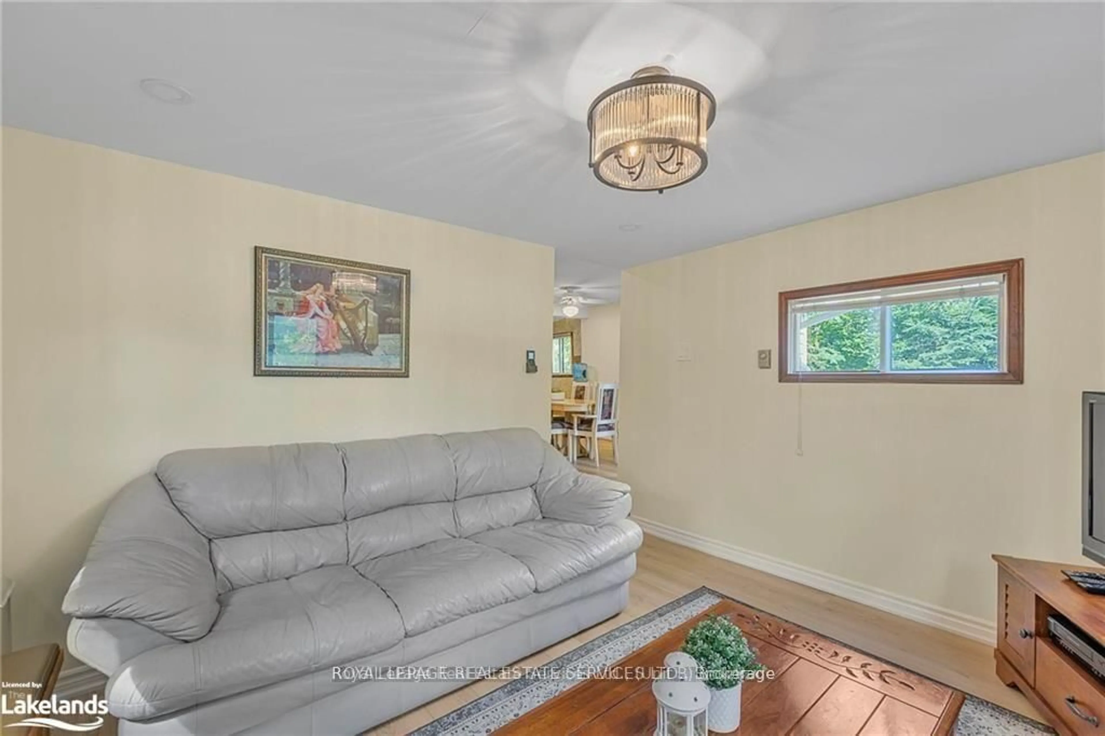 Living room with furniture, unknown for 34 Nancy St, Wasaga Beach Ontario L9Z 2K5