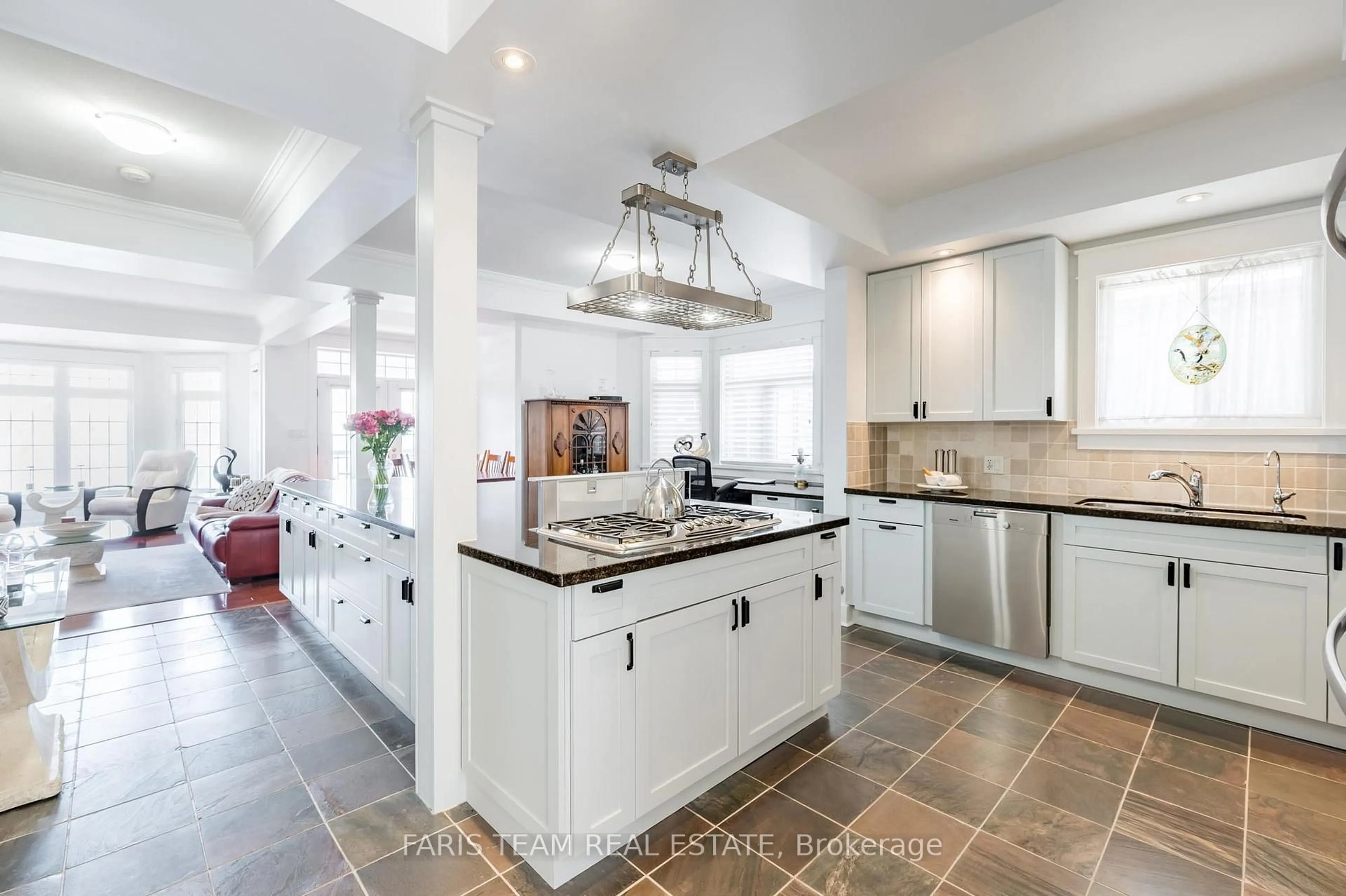 Open concept kitchen, ceramic/tile floor for 155 William St #12, Midland Ontario L4R 5N1
