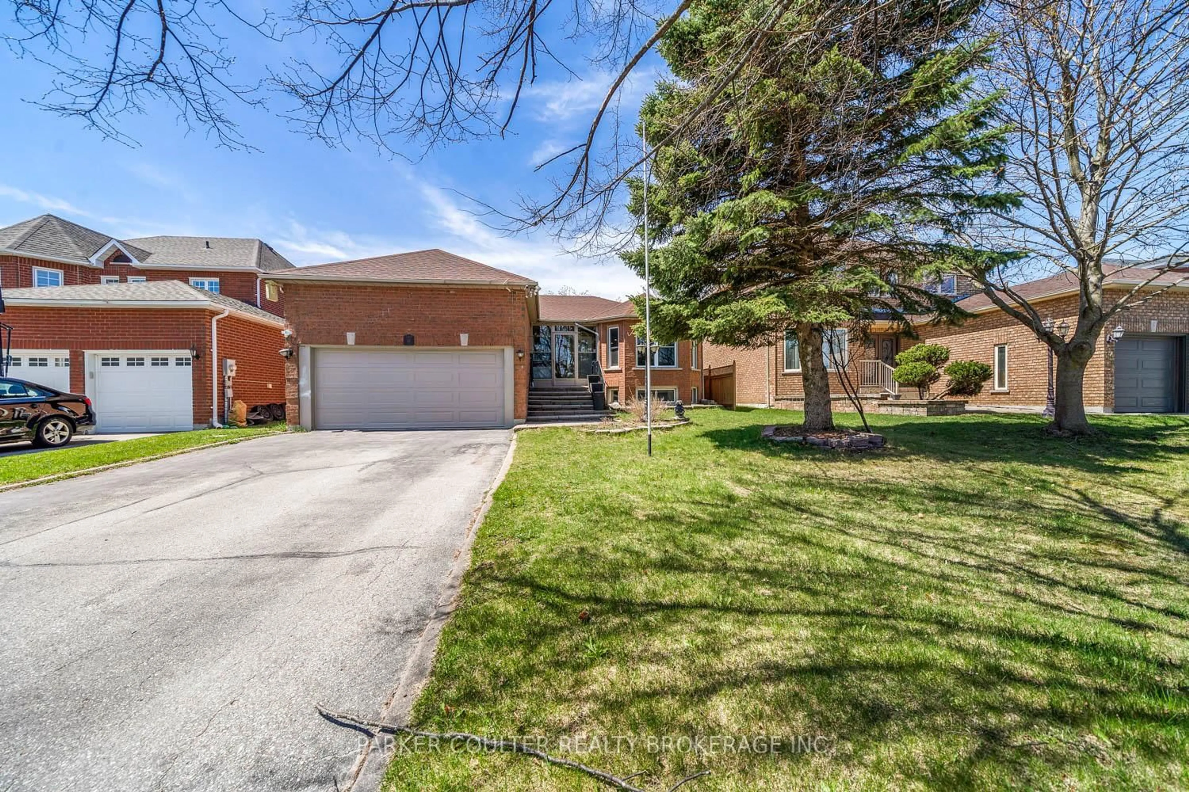 Unknown for 32 Brown St, Barrie Ontario L4N 7V4