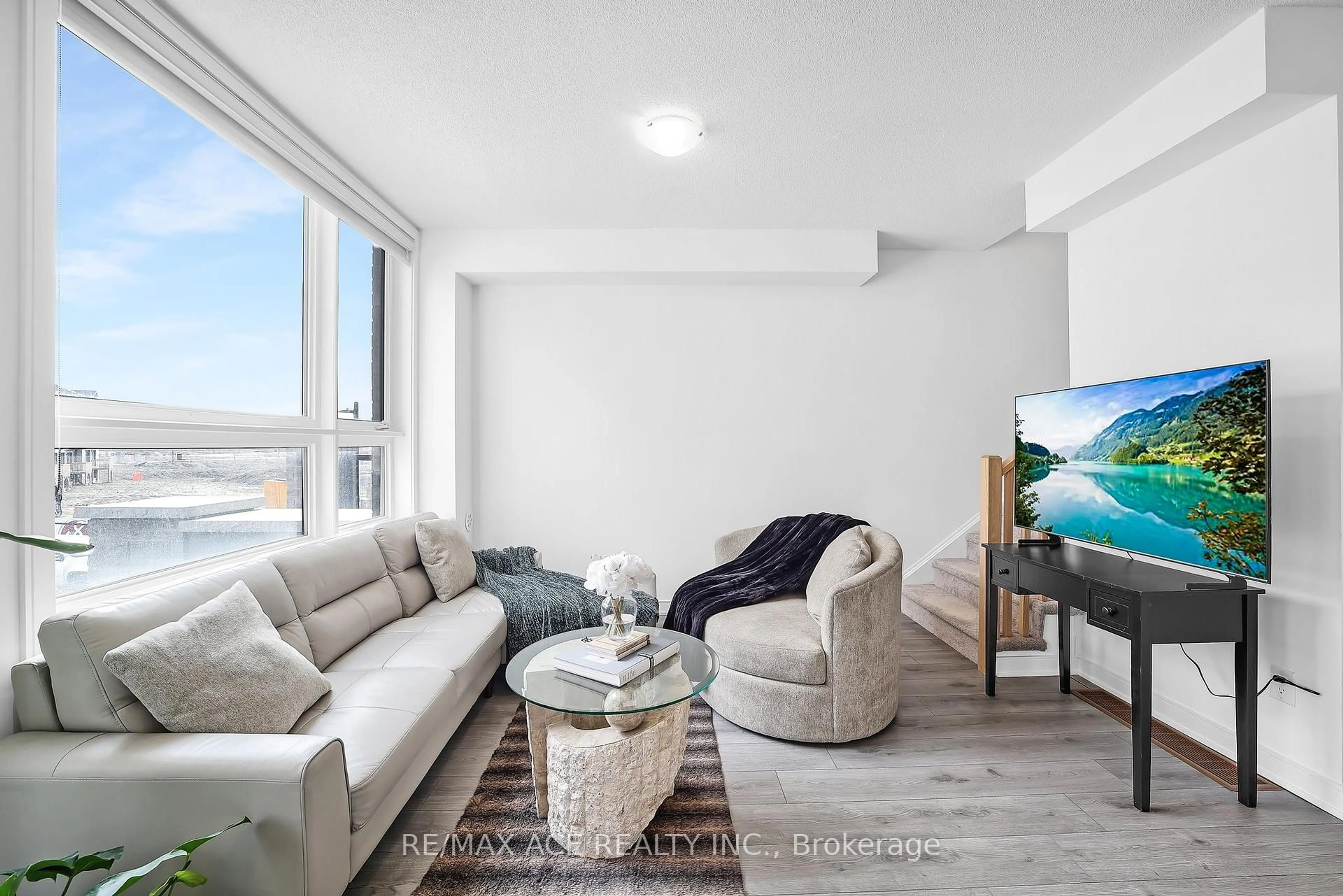 Living room with furniture, unknown for 24 Spry Lane, Barrie Ontario L9J 0N6