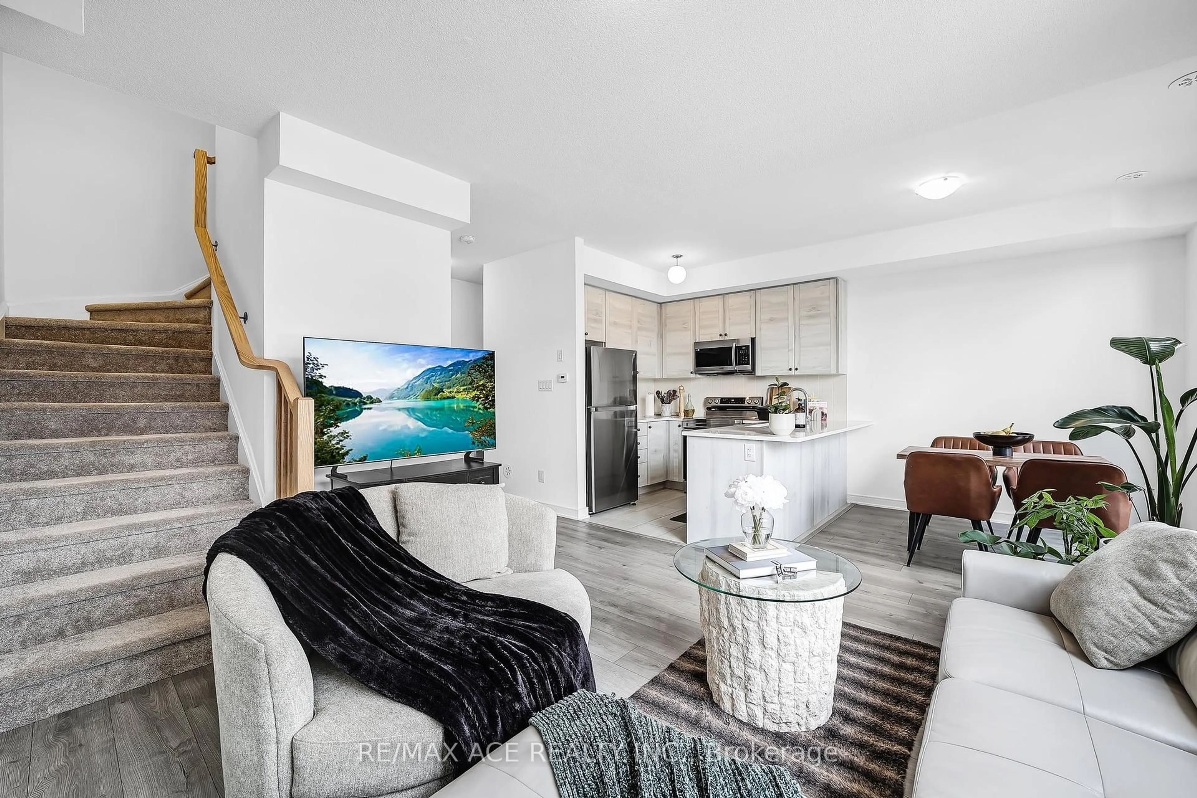 Living room with furniture, unknown for 24 Spry Lane, Barrie Ontario L9J 0N6