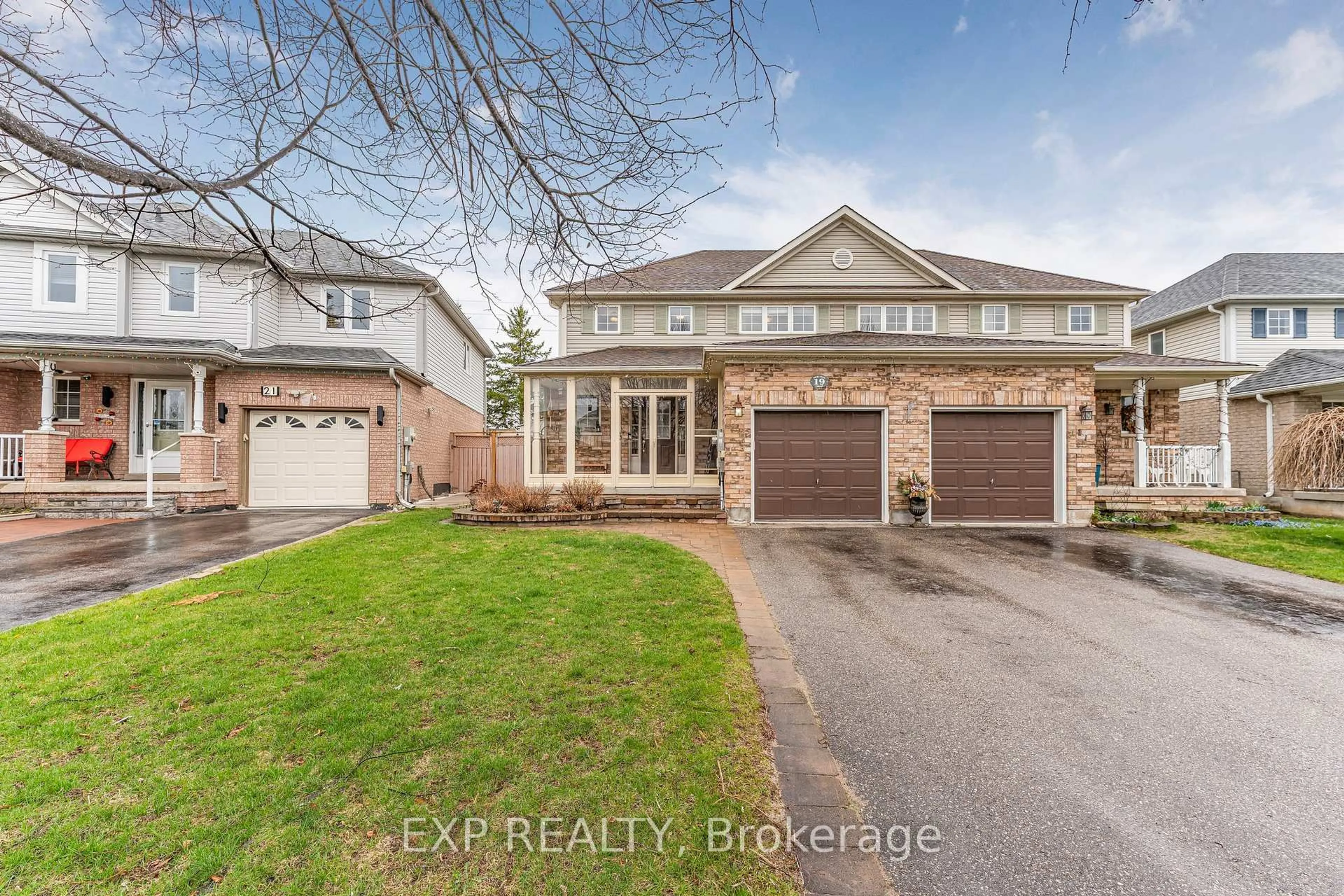 Unknown for 19 Heritage Crt, Barrie Ontario L4N 0E7