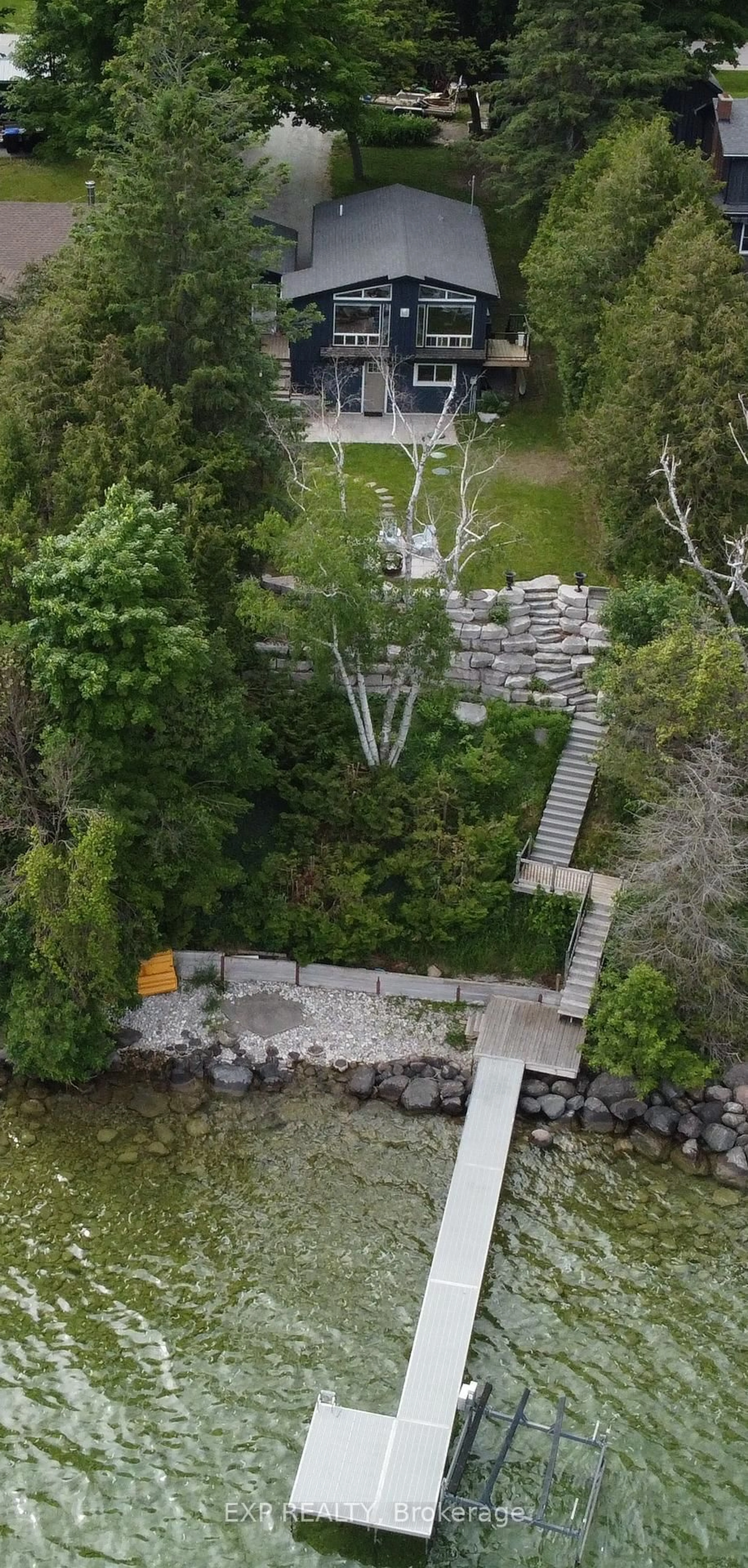 A pic from outside/outdoor area/front of a property/back of a property/a pic from drone, unknown for 2295 Lakeshore Rd, Oro-Medonte Ontario L0L 1T0