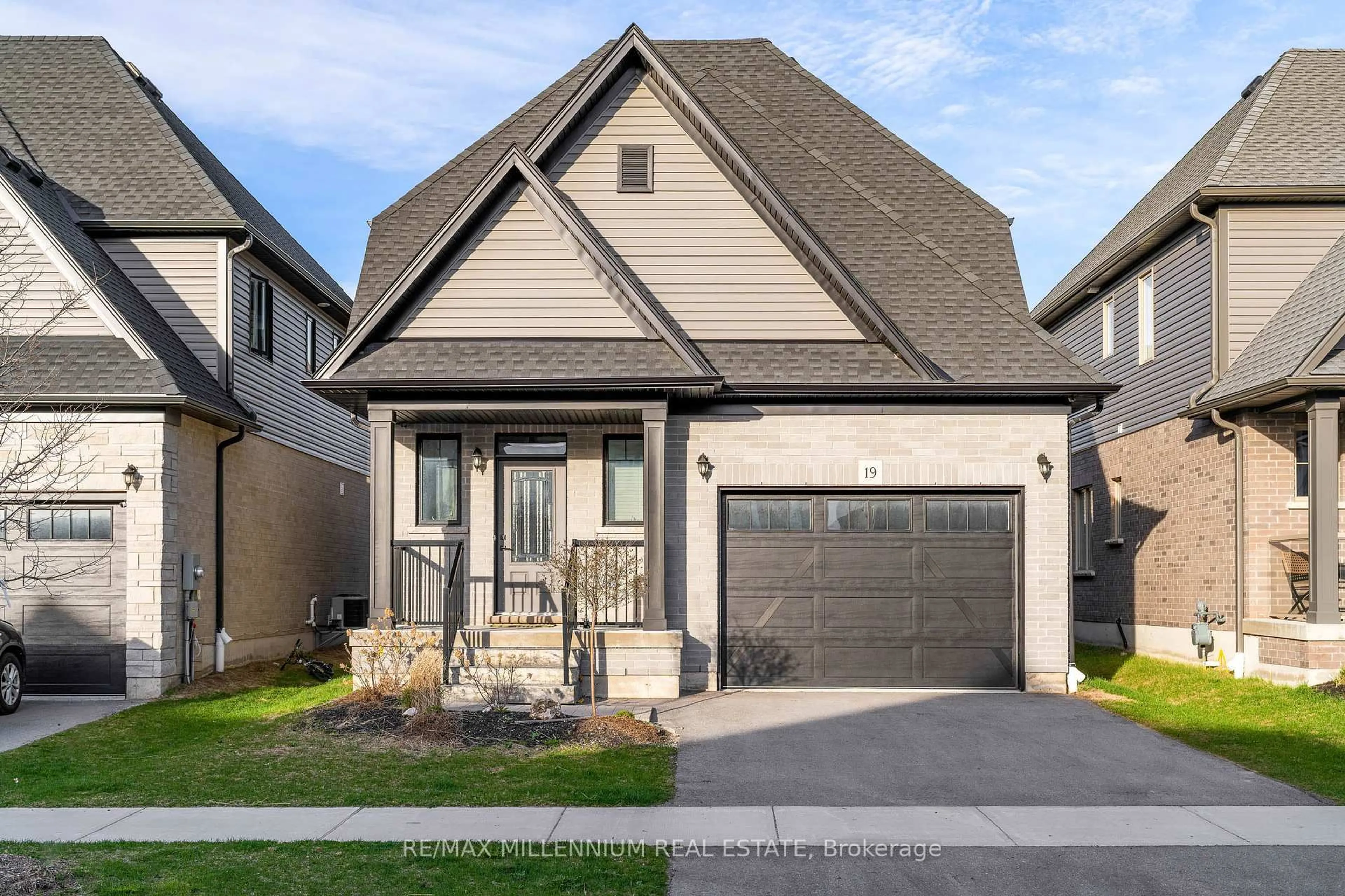 Home with brick exterior material, street for 19 Kerr St, Collingwood Ontario L9Y 4B6