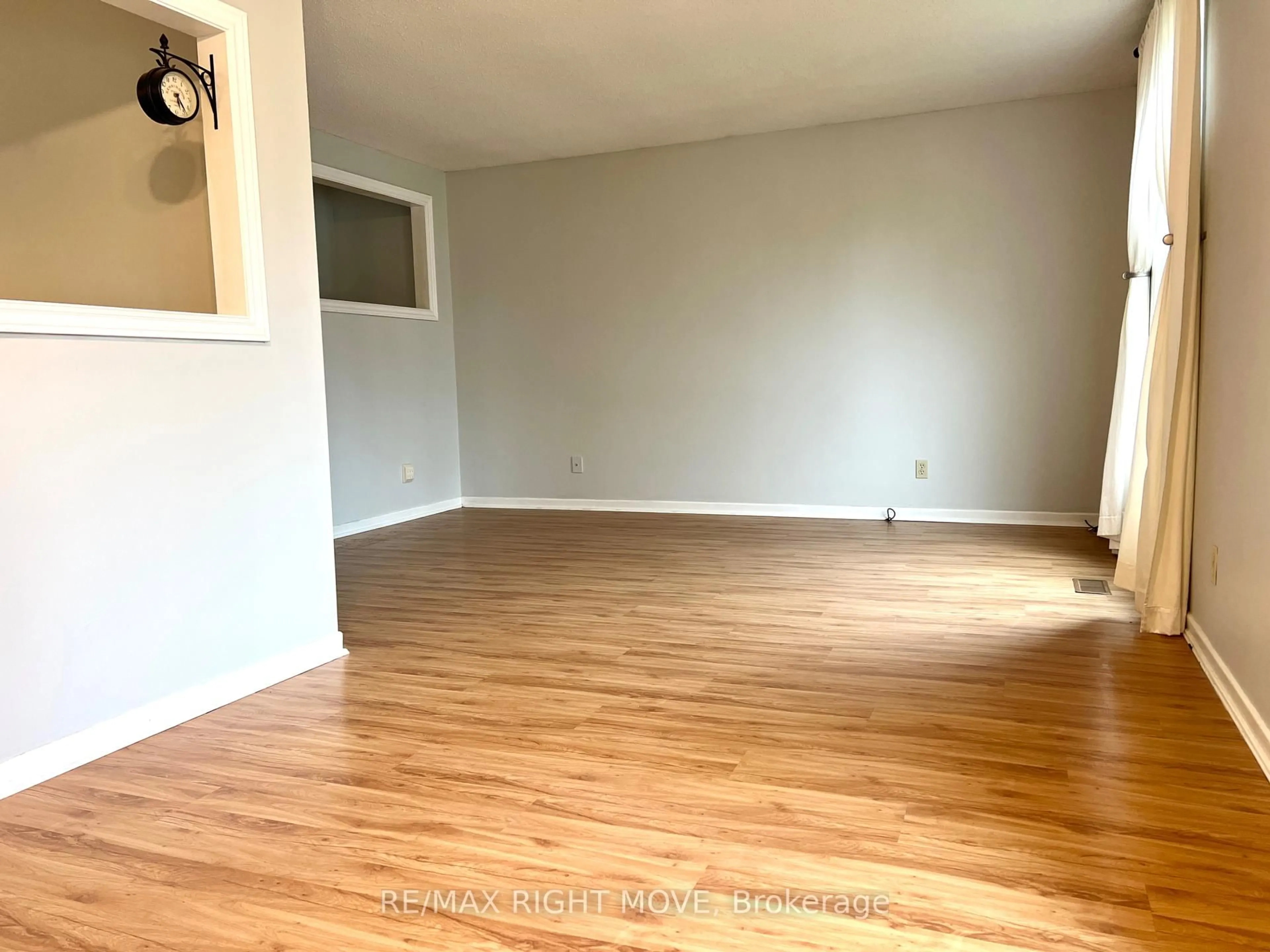 A pic of a room for 8 Marlisa Dr, Orillia Ontario L3V 7E7