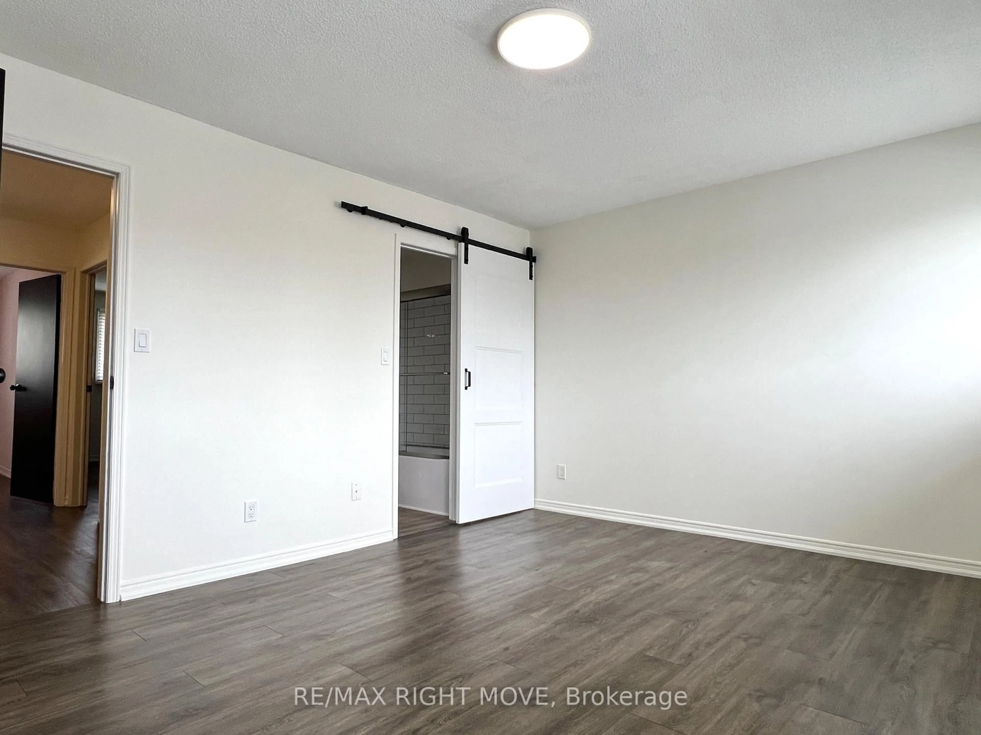 A pic of a room for 25 South St #103, Orillia Ontario L3V 7M7