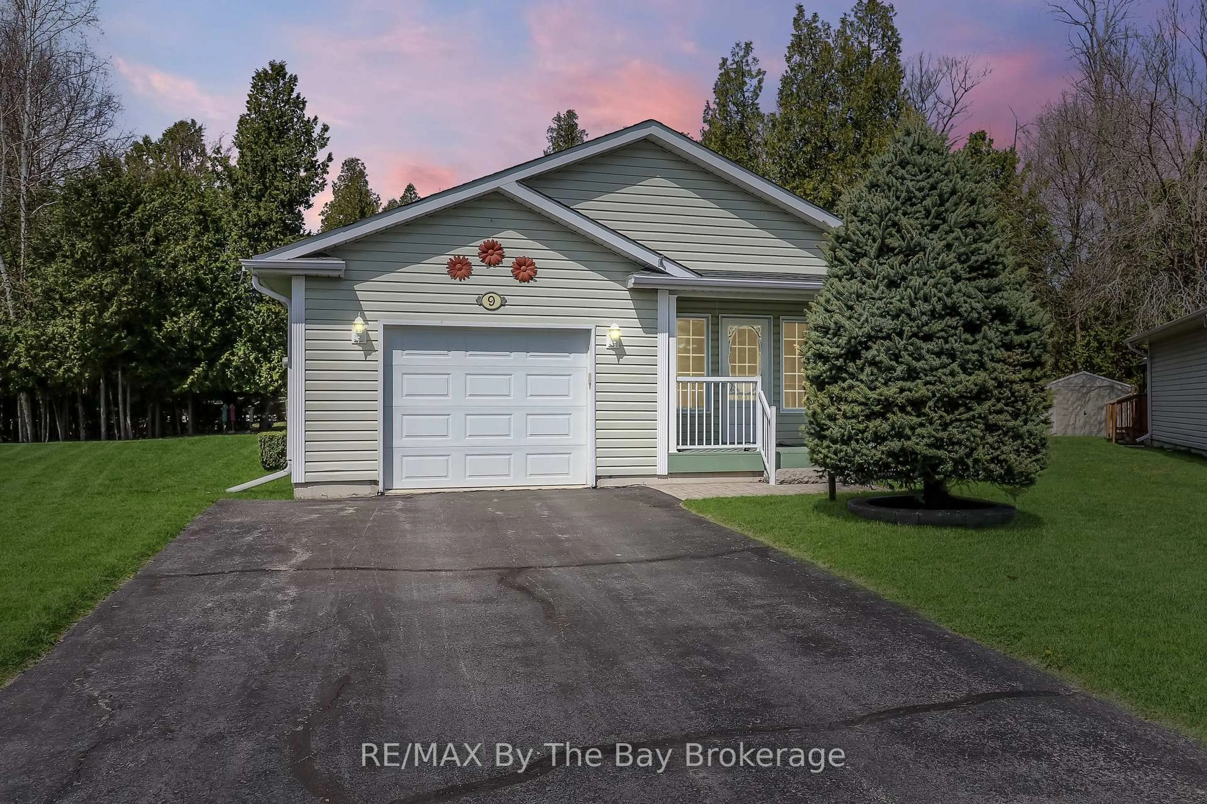 Unknown for 9 Ventnor Cres, Wasaga Beach Ontario L9Z 3A8